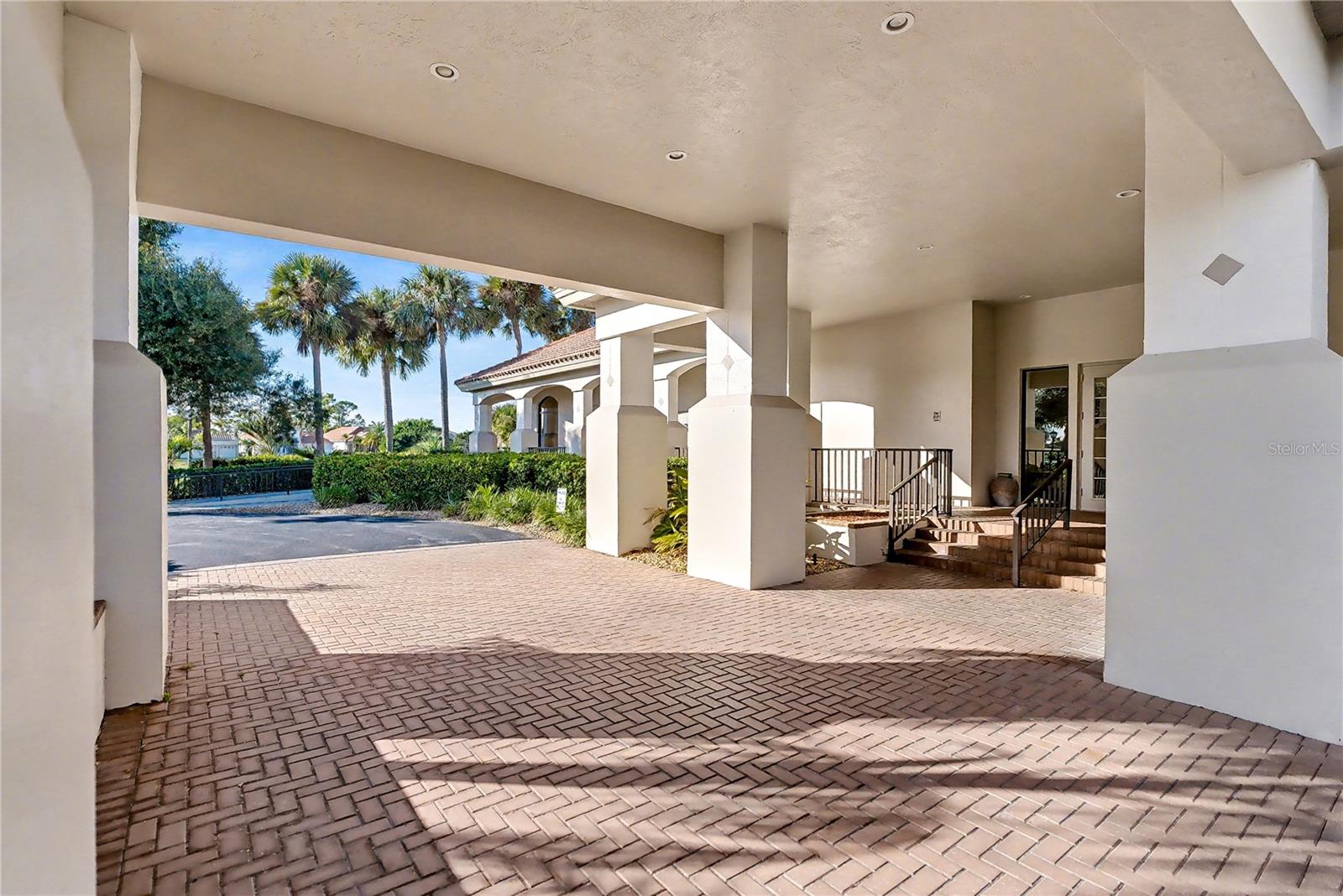 Image 47 of 61 For 26268 Feathersound Drive