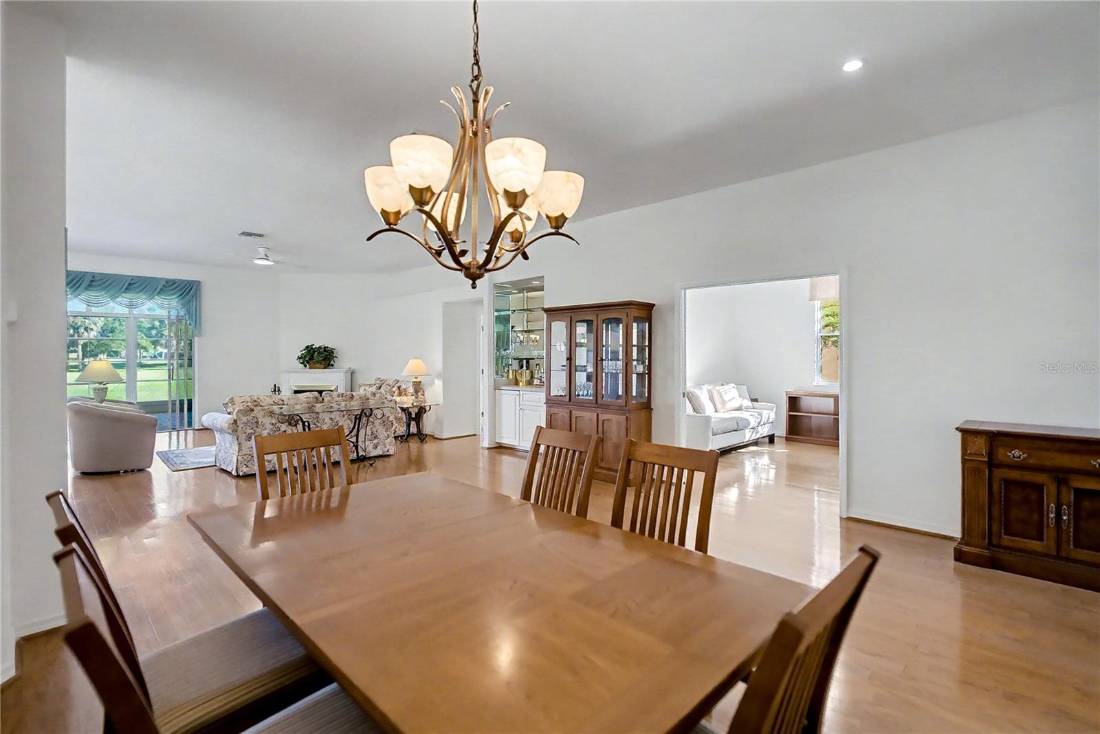 Image 7 of 61 For 26268 Feathersound Drive