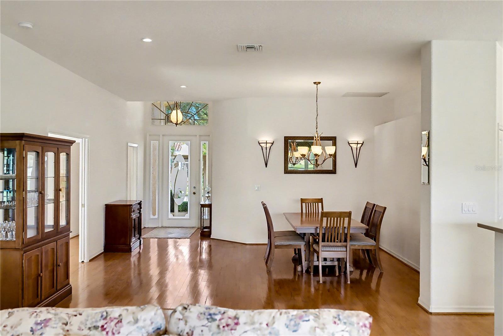 Image 9 of 61 For 26268 Feathersound Drive