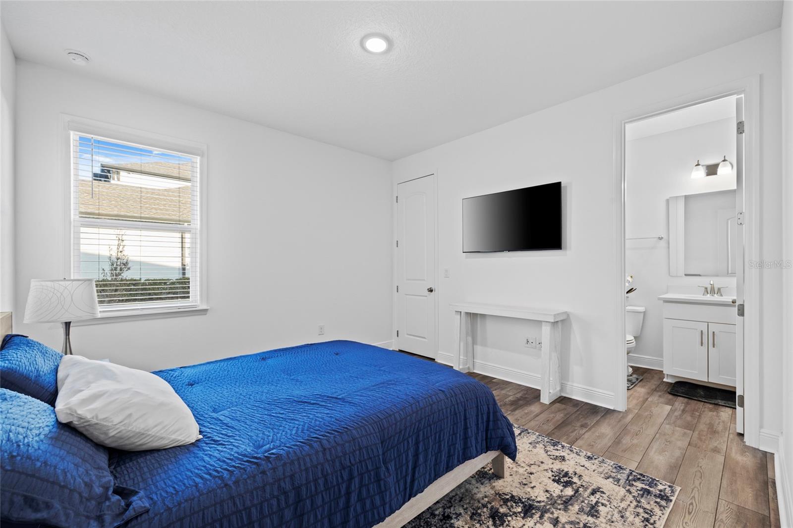 Image 26 of 55 For 14911 18th Run E