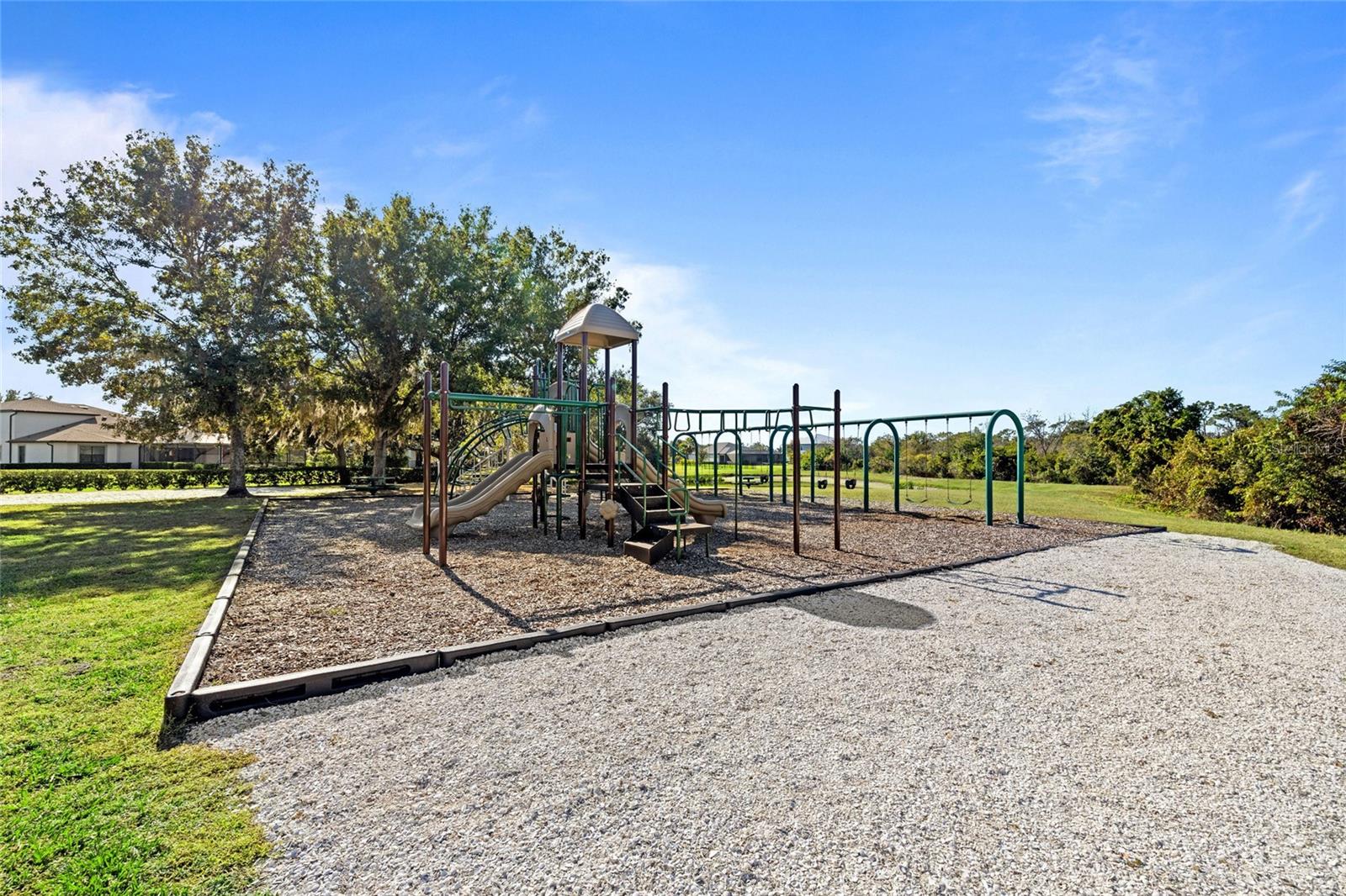 Image 46 of 55 For 14911 18th Run E