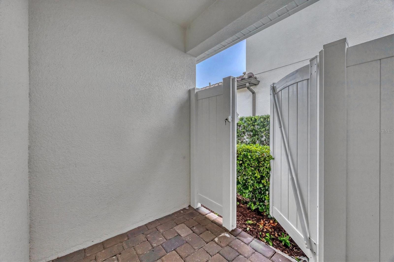 Image 18 of 43 For 7761 Sandhill Lake Drive