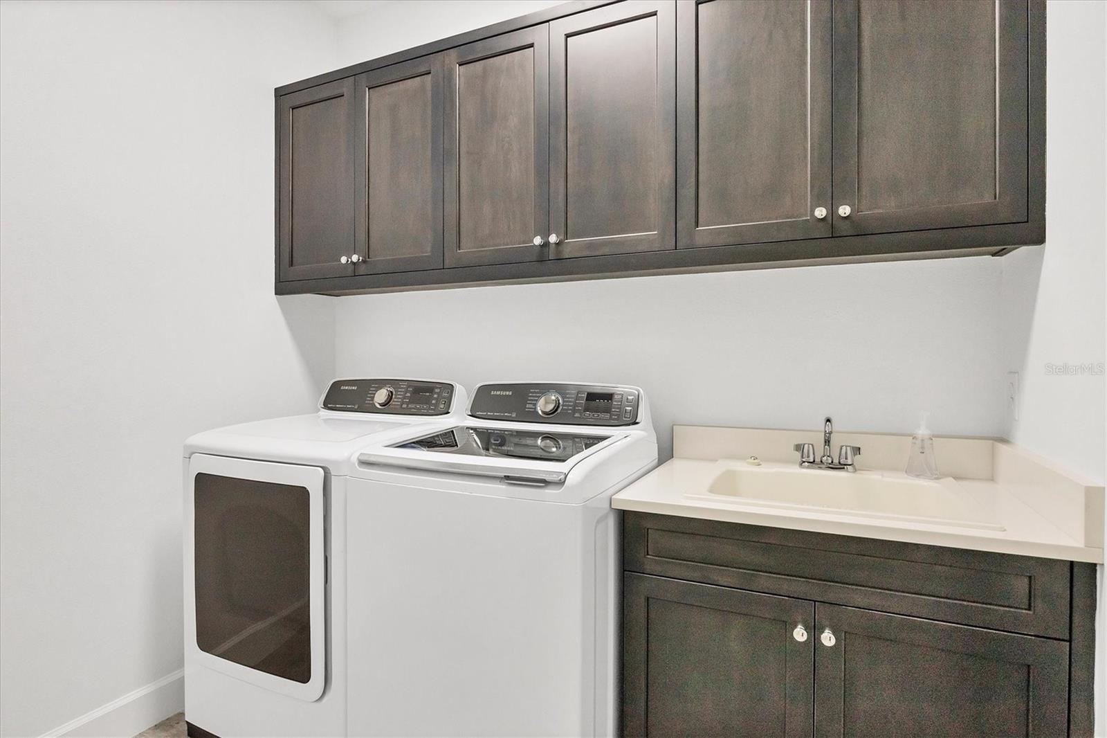 Image 27 of 43 For 7761 Sandhill Lake Drive