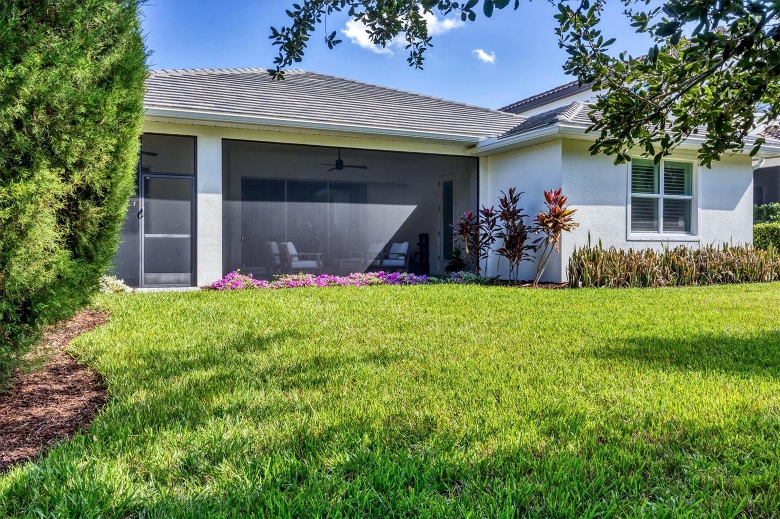 Image 32 of 43 For 7761 Sandhill Lake Drive