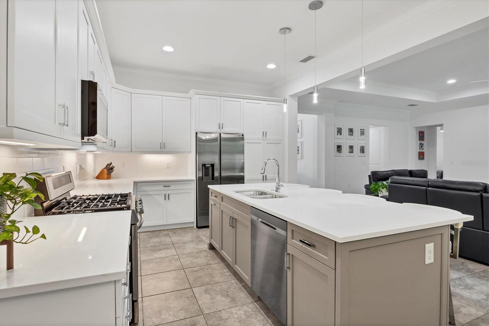 Image 7 of 43 For 7761 Sandhill Lake Drive