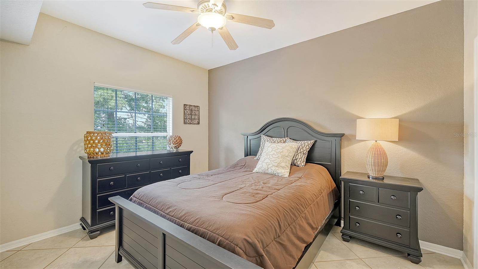 Image 13 of 33 For 5160 Northridge Road 212