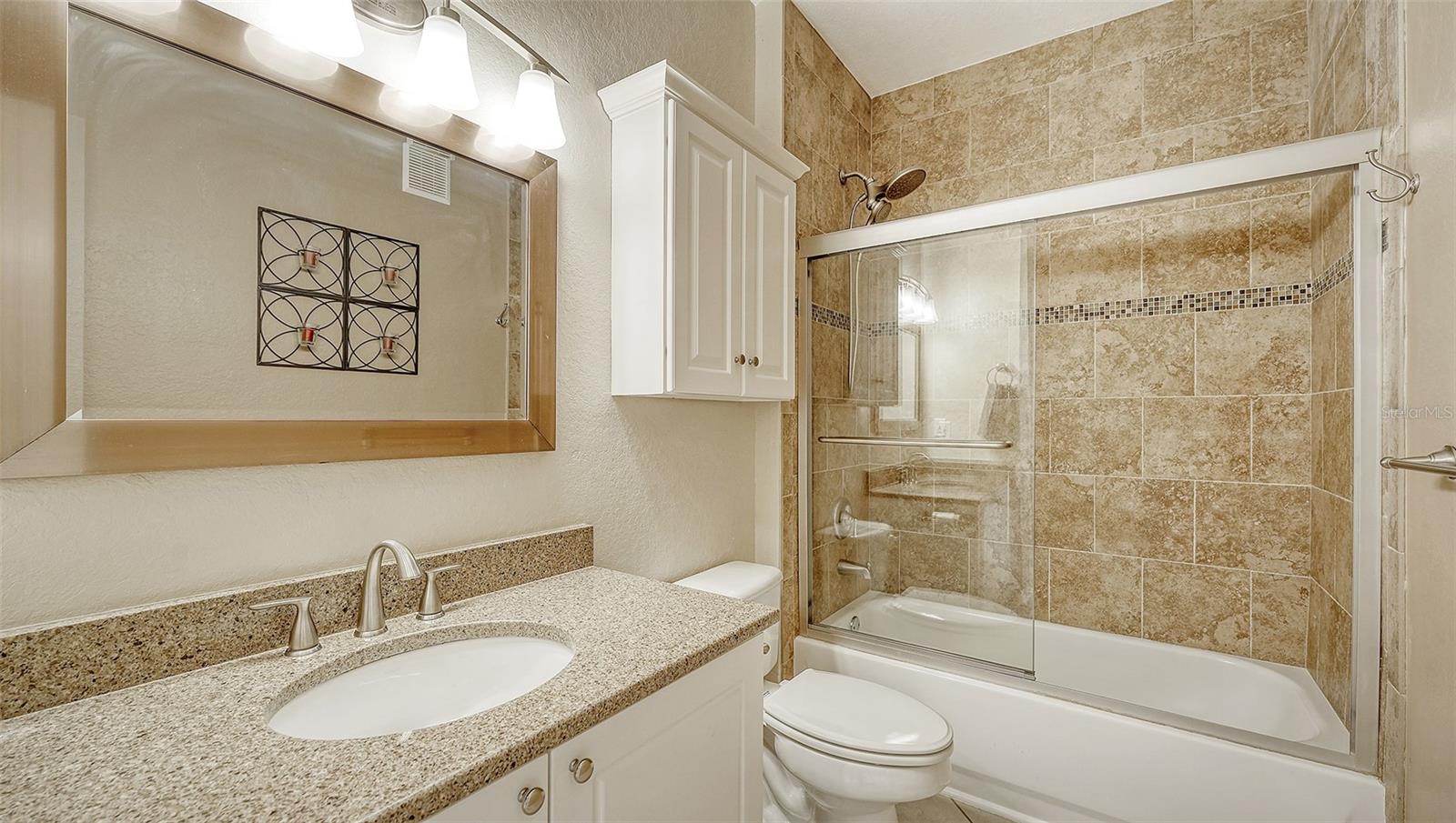 Image 14 of 33 For 5160 Northridge Road 212