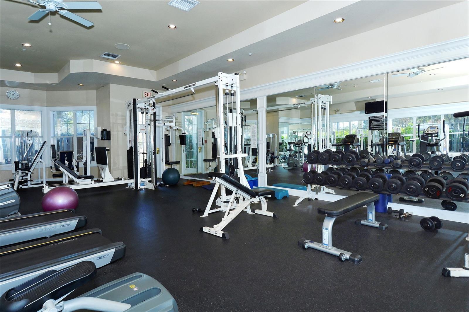 Image 27 of 33 For 5160 Northridge Road 212