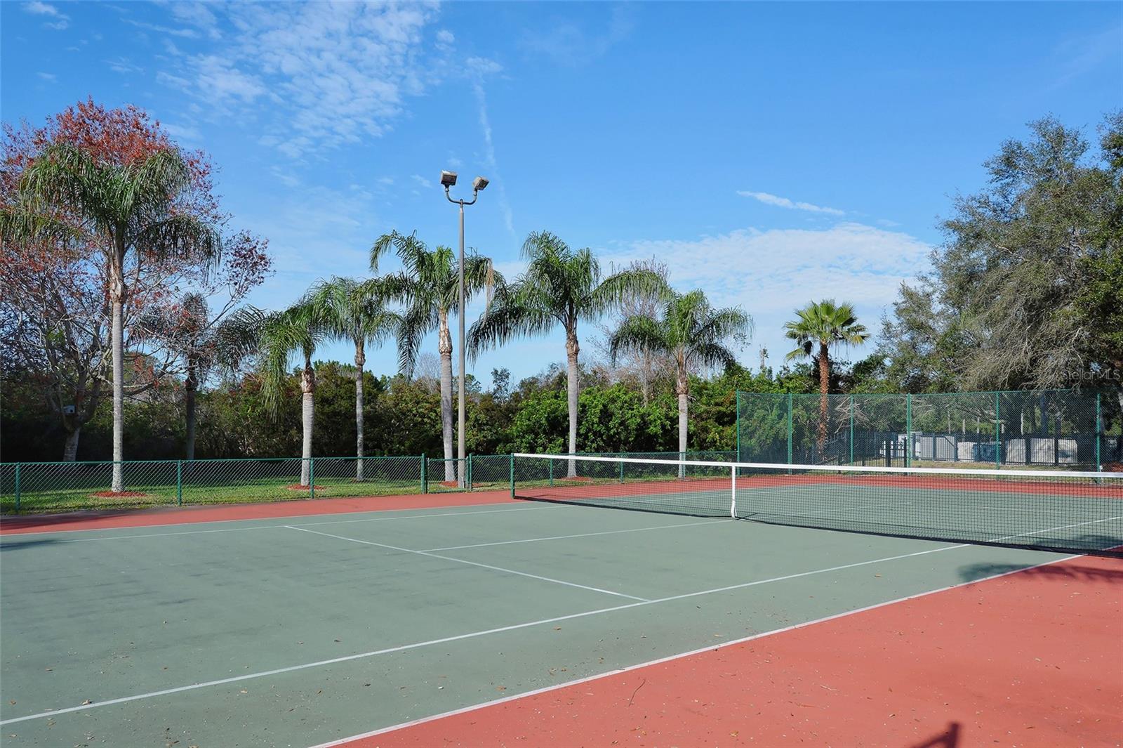 Image 29 of 33 For 5160 Northridge Road 212