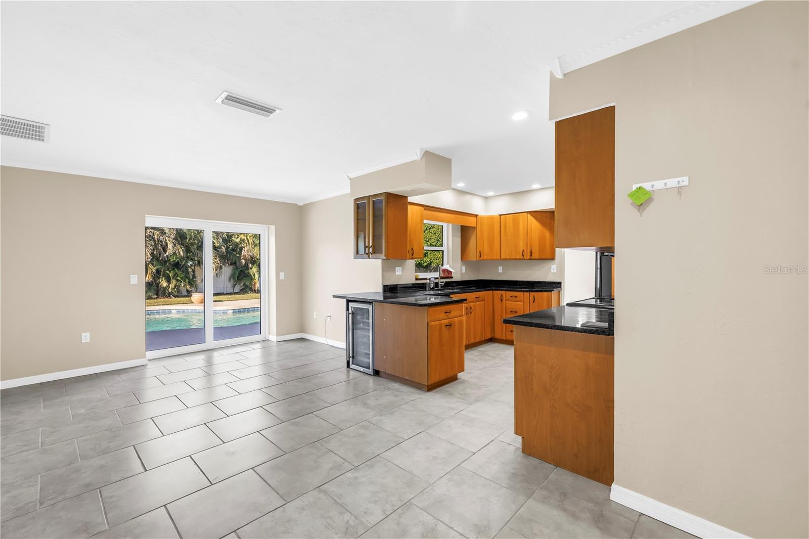 Image 14 of 41 For 813 Cypress Wood Lane