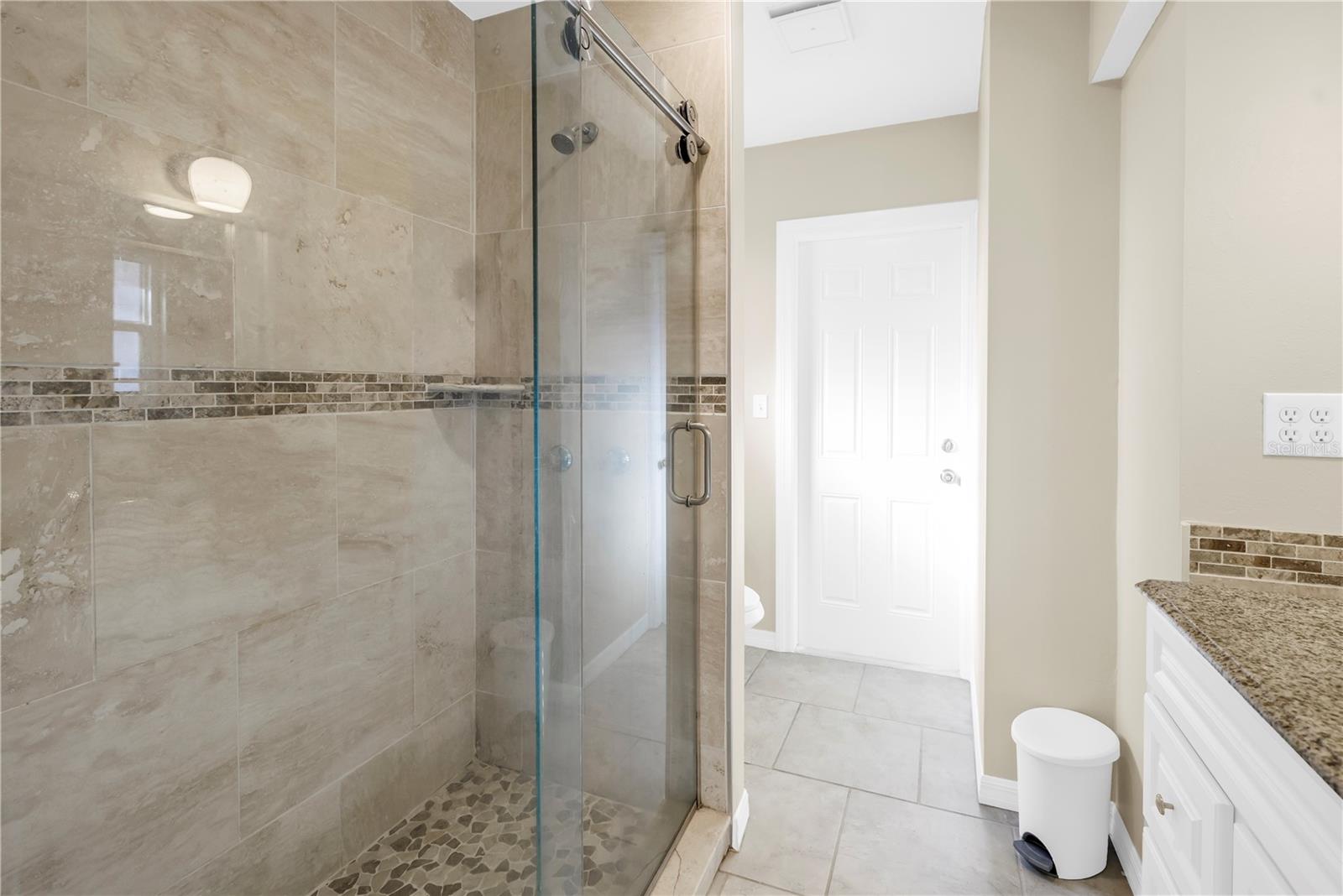 Image 20 of 41 For 813 Cypress Wood Lane