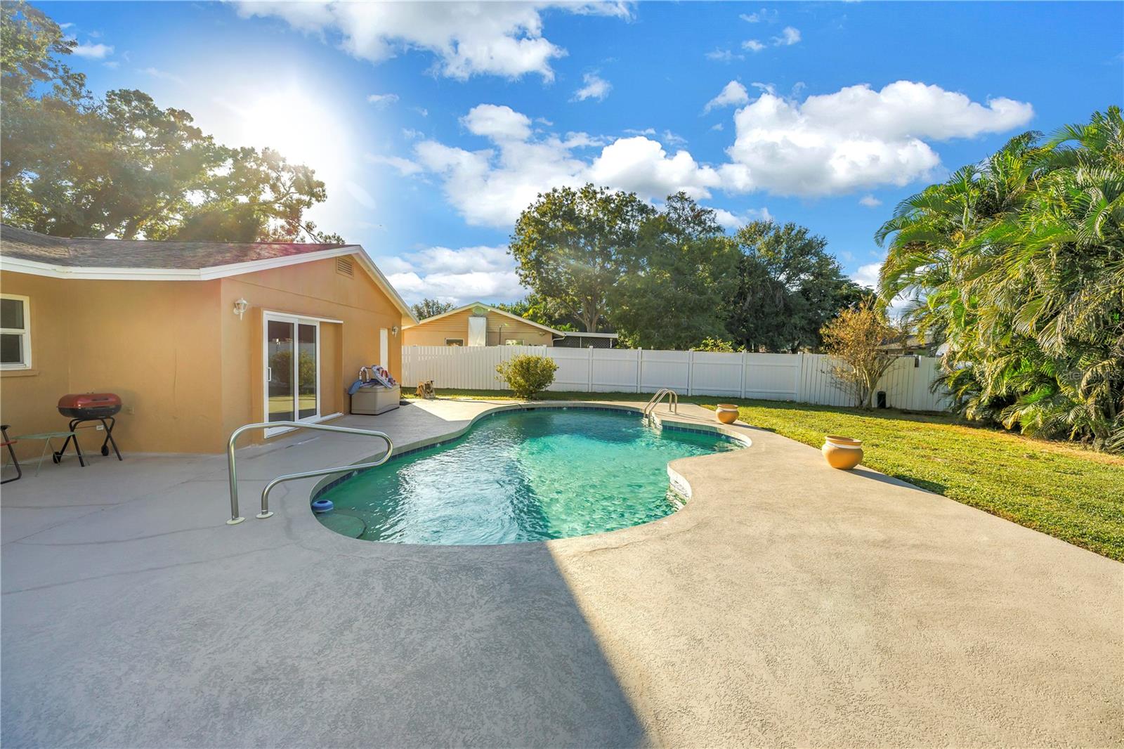 Image 30 of 41 For 813 Cypress Wood Lane