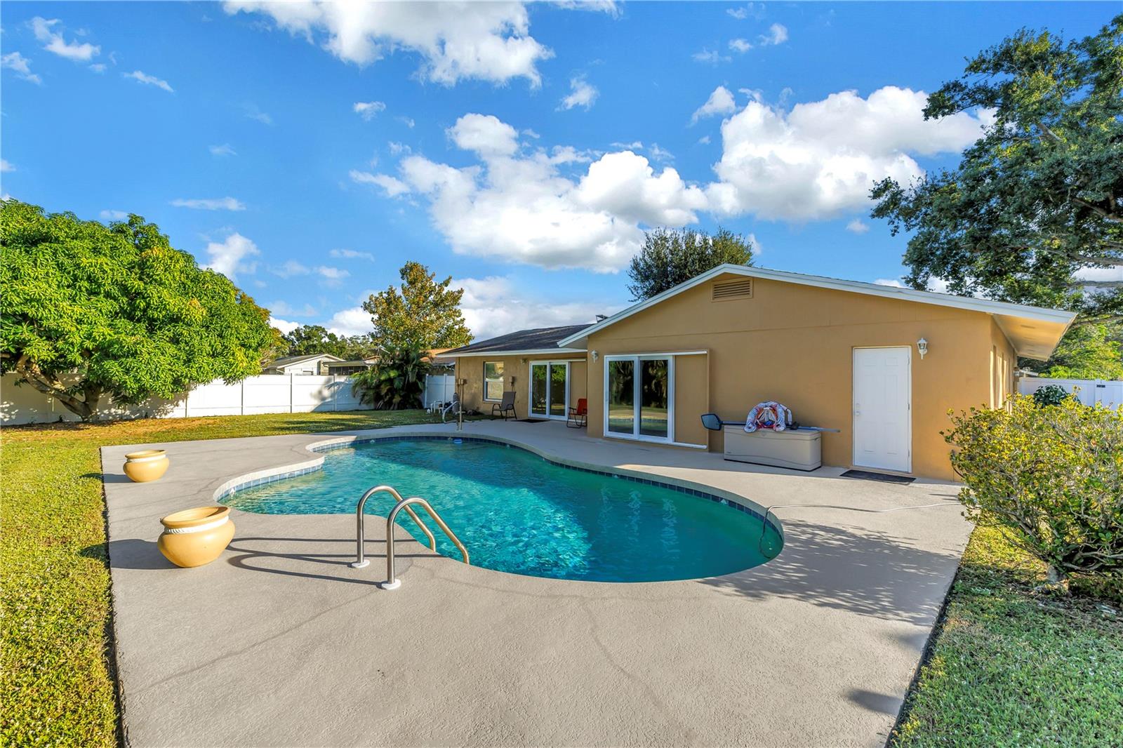 Image 34 of 41 For 813 Cypress Wood Lane