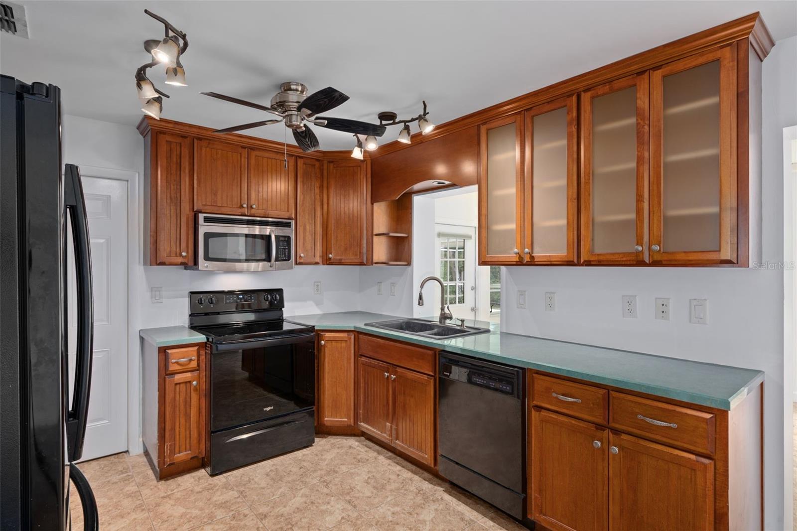 Image 17 of 52 For 33486 Westwood Drive