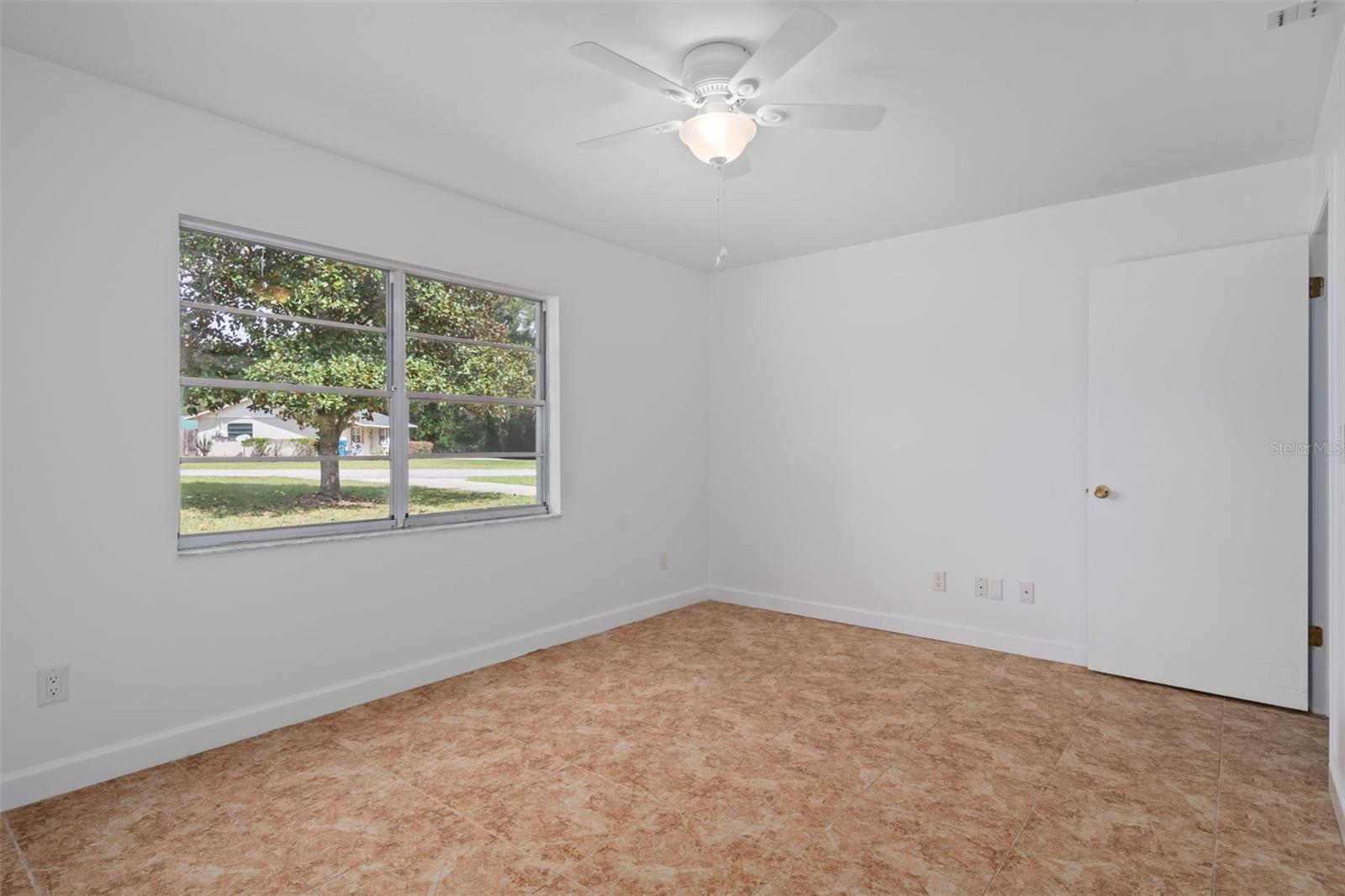 Image 27 of 52 For 33486 Westwood Drive