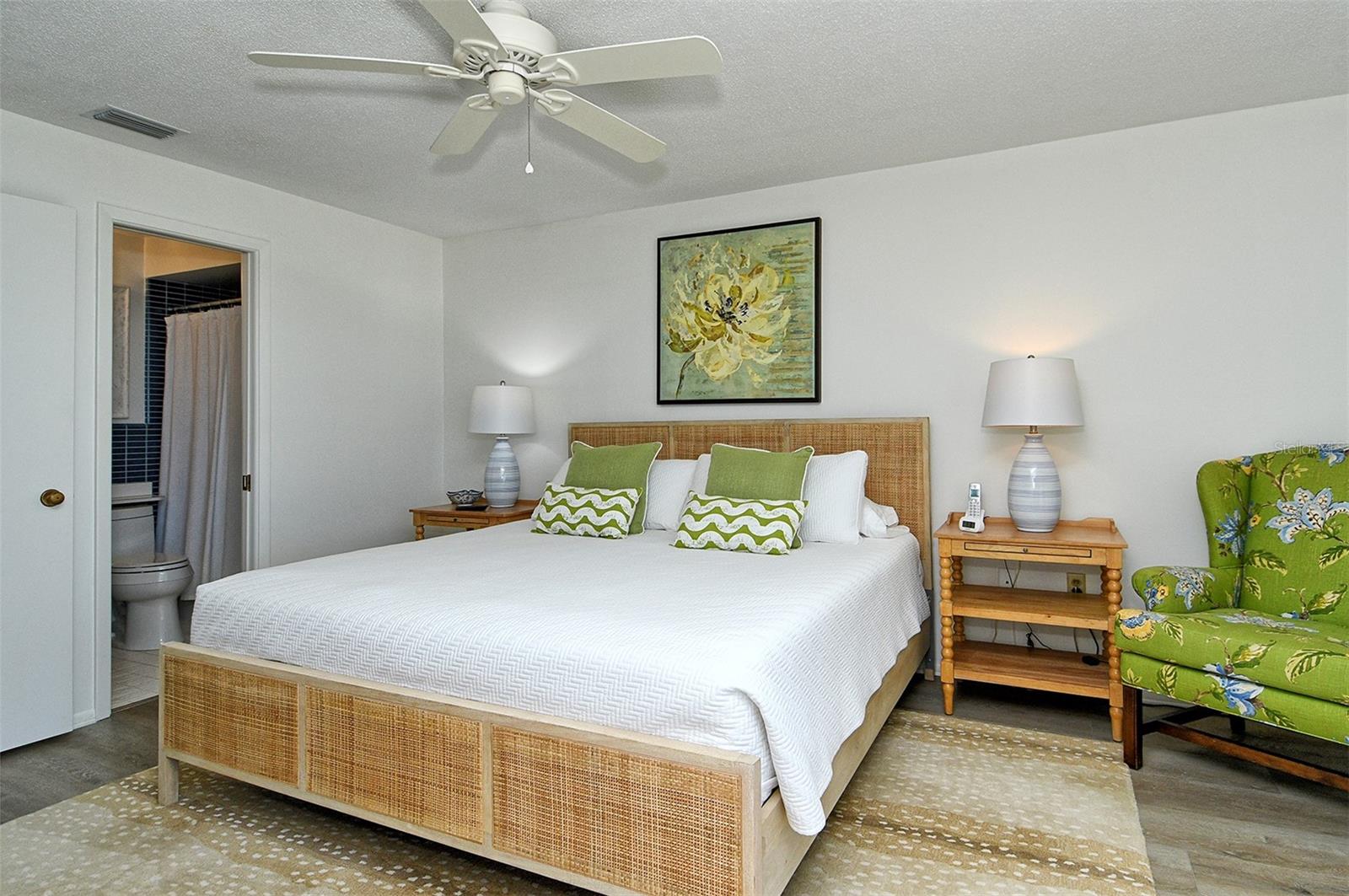 Image 30 of 52 For 6701 Gulf Of Mexico Drive 330