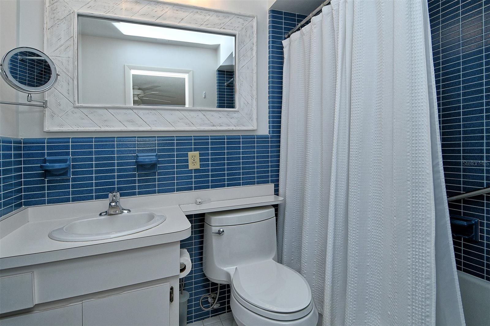 Image 31 of 52 For 6701 Gulf Of Mexico Drive 330