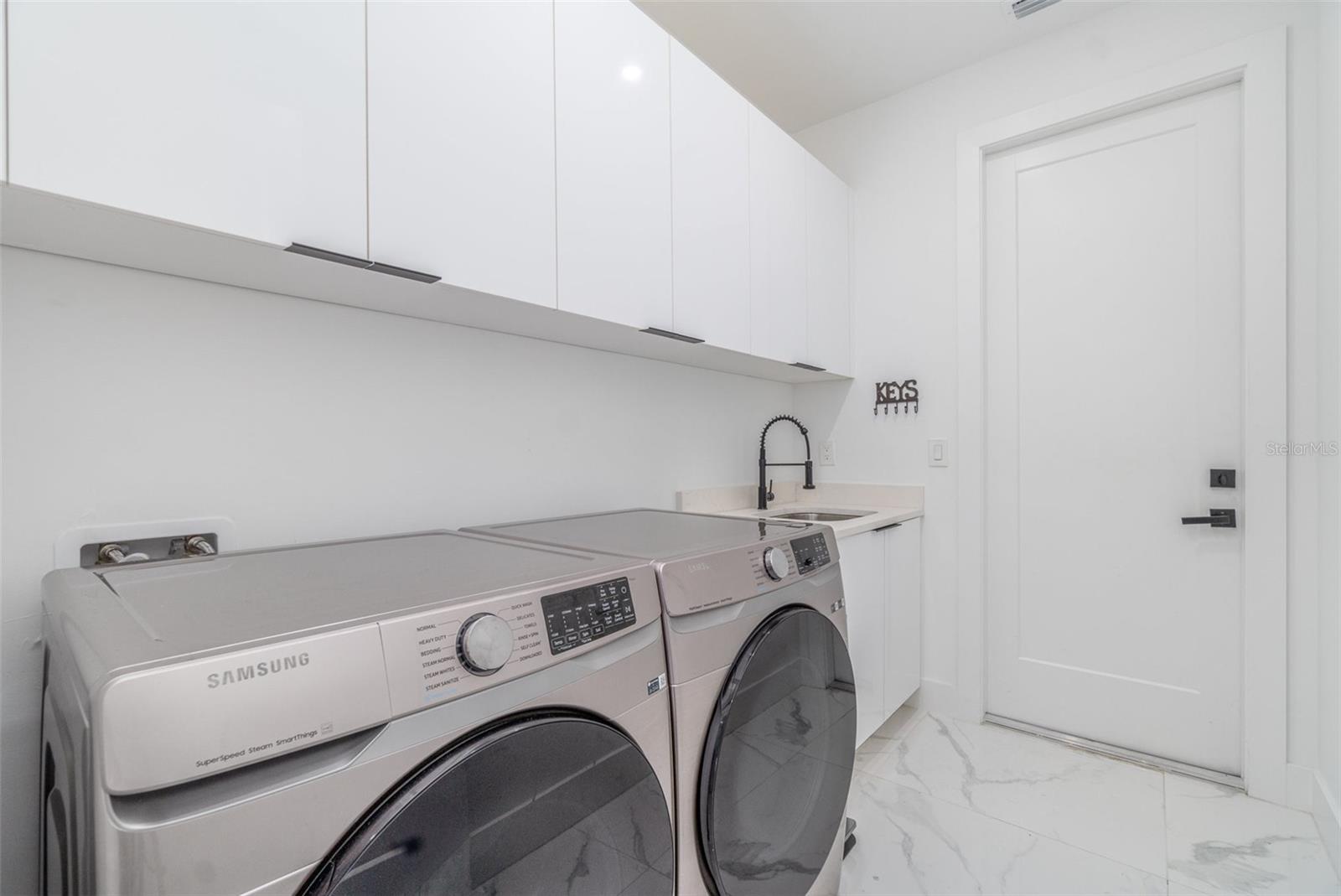 Image 14 of 35 For 1406 13th Street