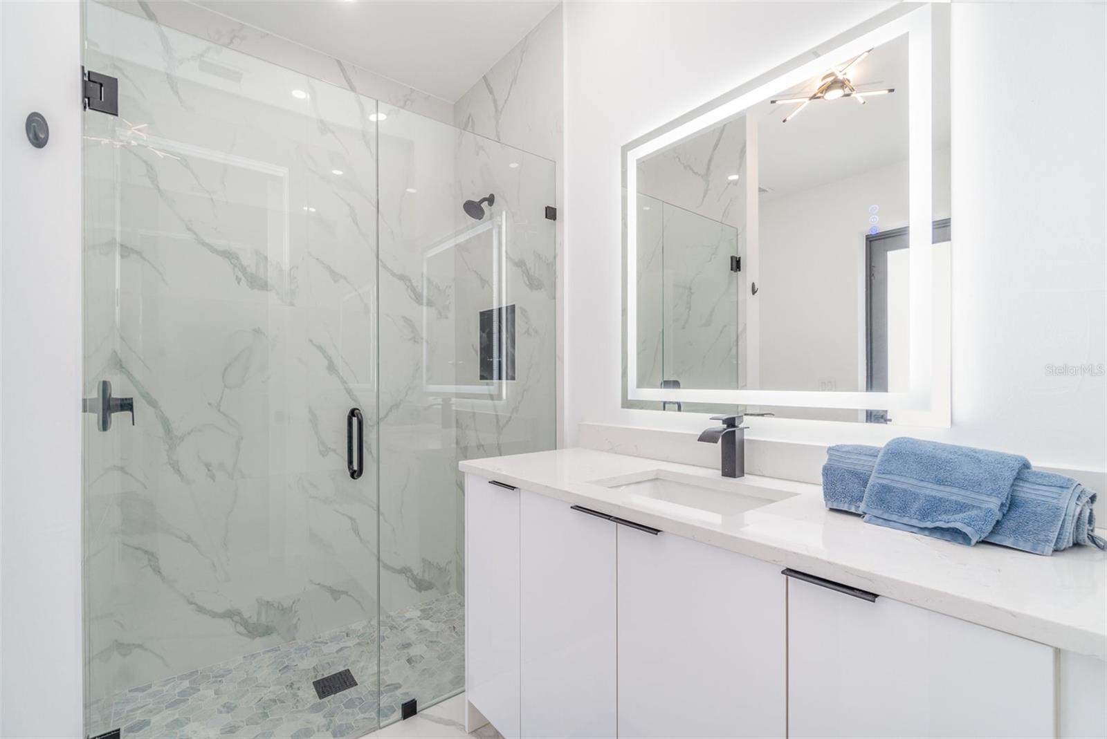 Image 19 of 35 For 1406 13th Street