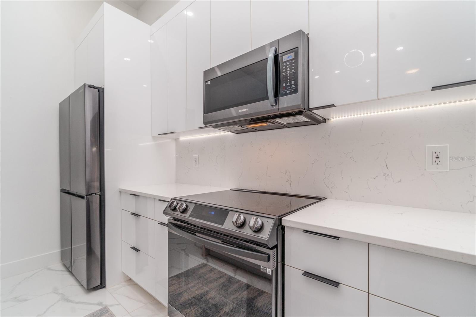 Image 8 of 35 For 1406 13th Street