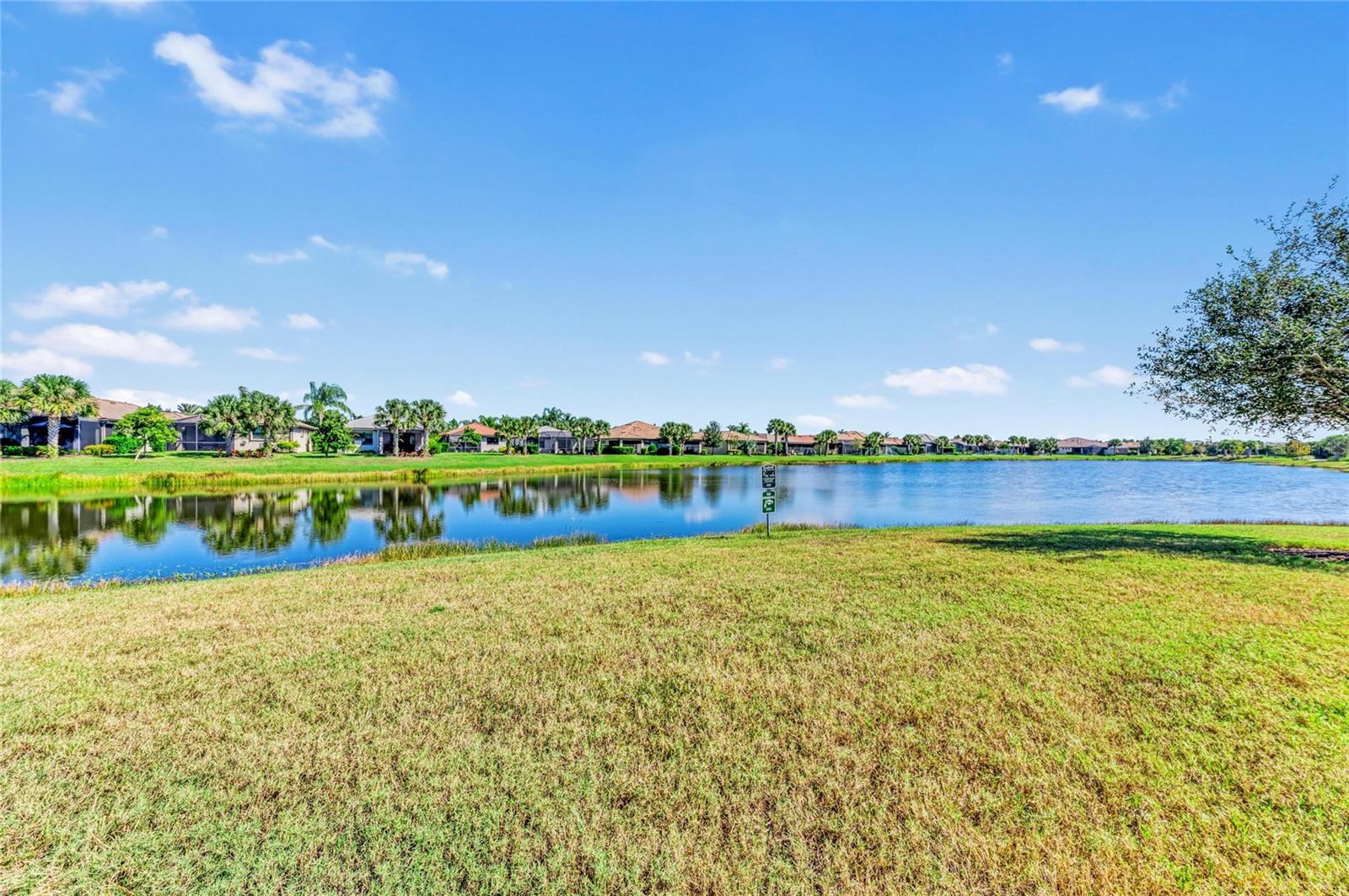 Image 10 of 54 For 17002 Hampton Falls Terrace