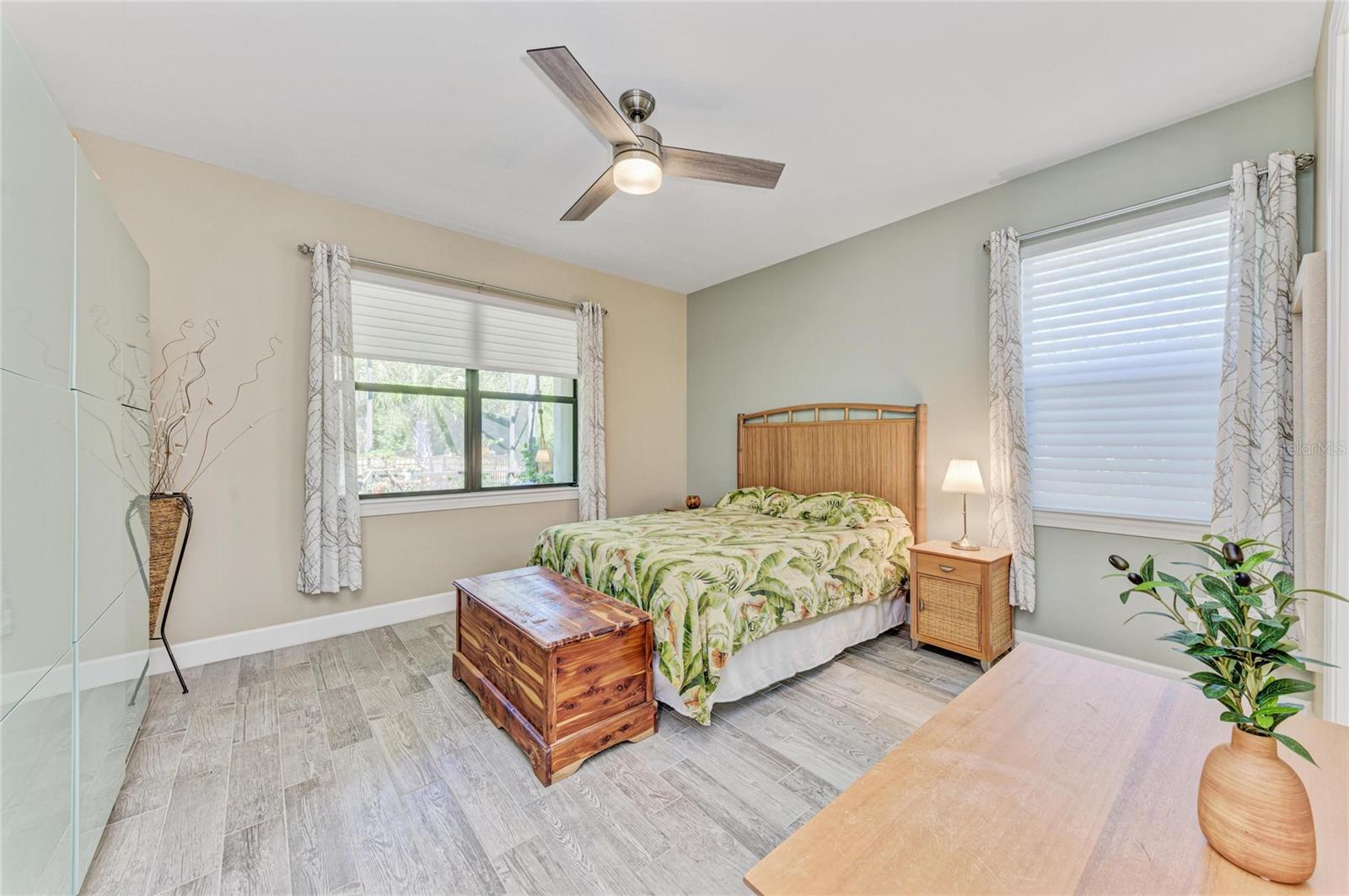 Image 26 of 54 For 17002 Hampton Falls Terrace