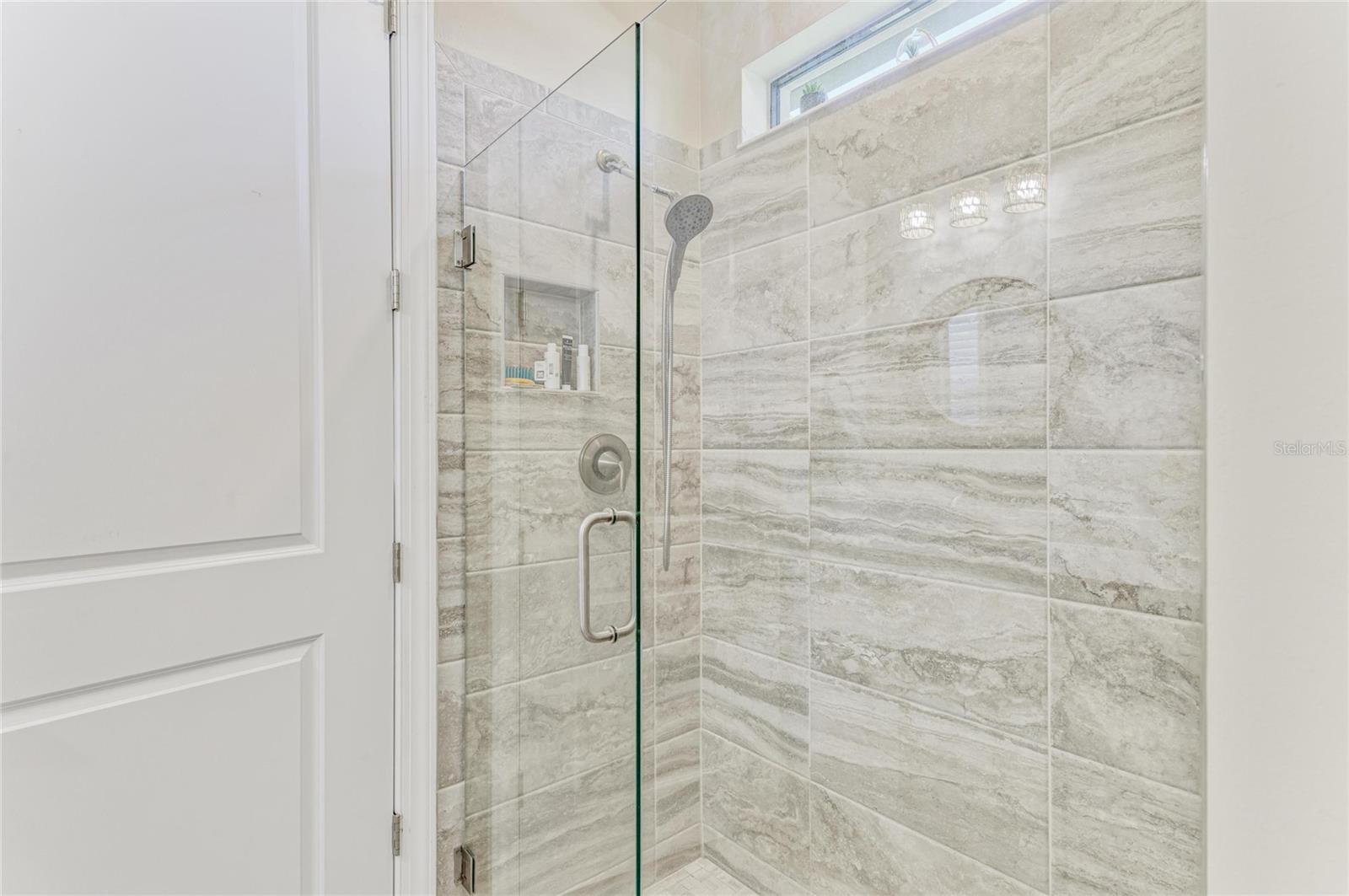 Image 30 of 54 For 17002 Hampton Falls Terrace