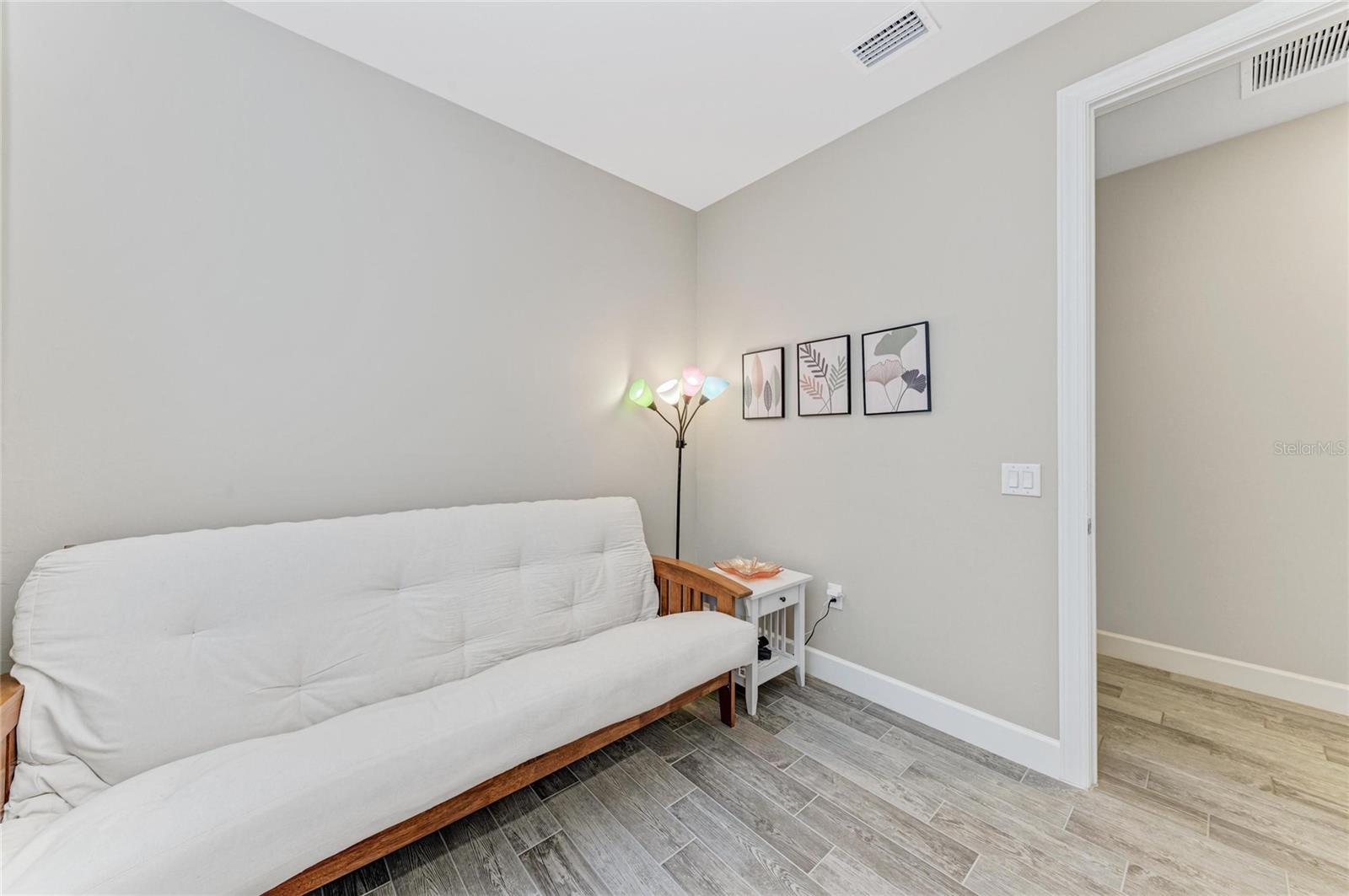 Image 35 of 54 For 17002 Hampton Falls Terrace