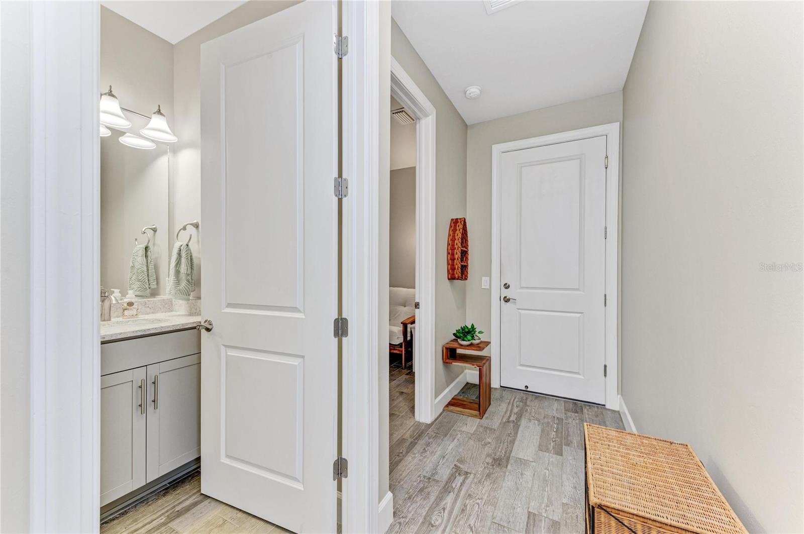 Image 36 of 54 For 17002 Hampton Falls Terrace