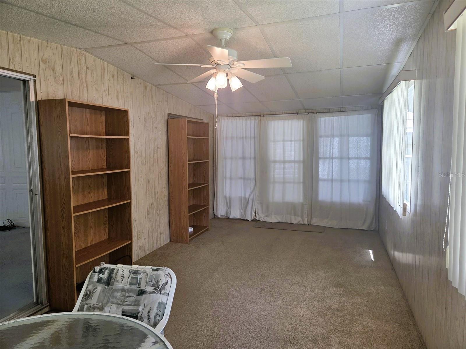 Image 14 of 21 For 7 White Oak Terrace