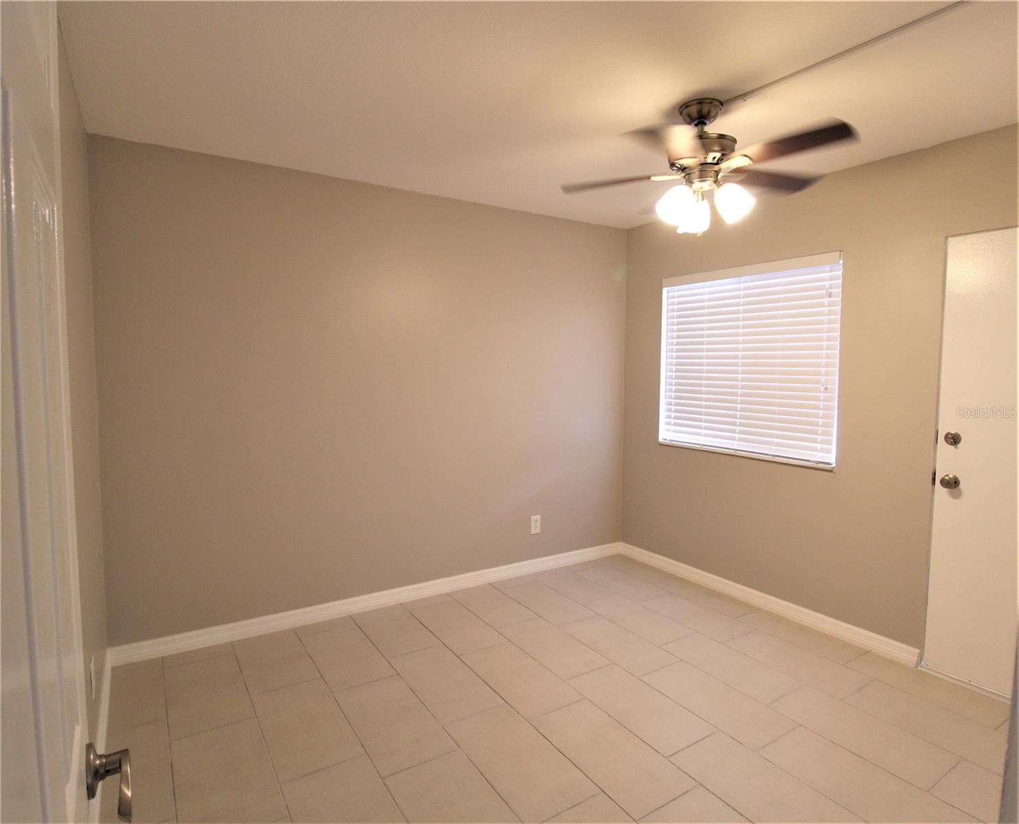 Image 2 of 18 For 3001 Bee Ridge Road 212