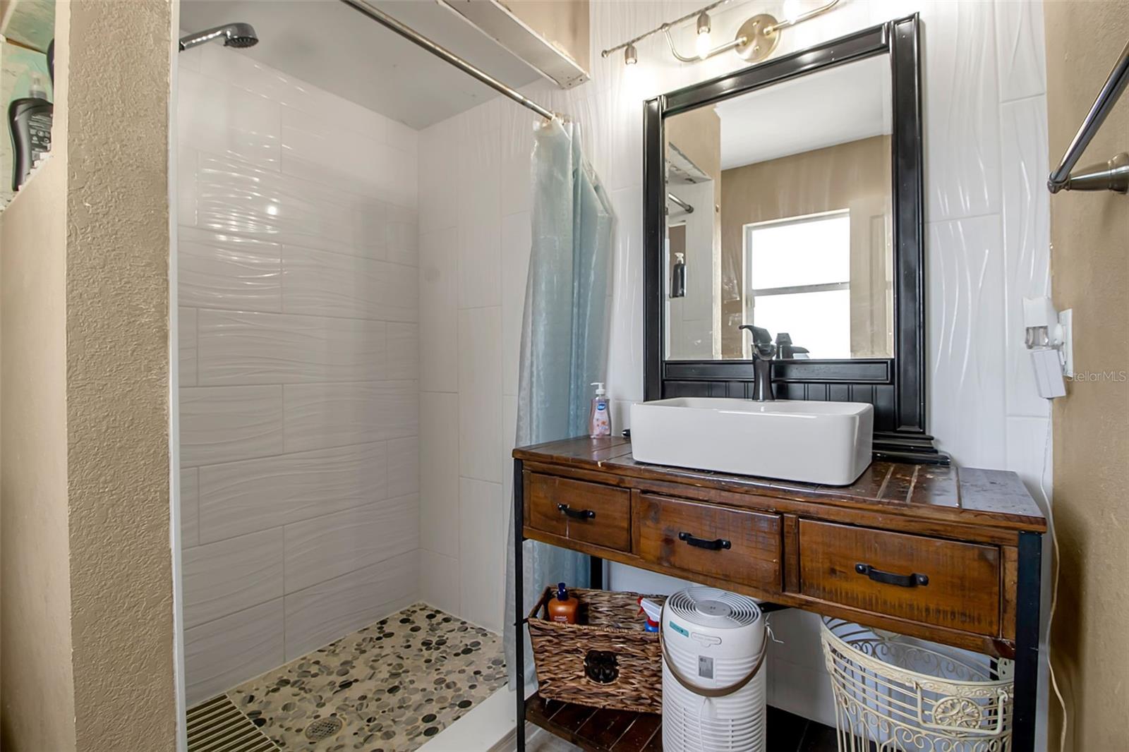 Image 10 of 17 For 8504 43rd Avenue Drive W