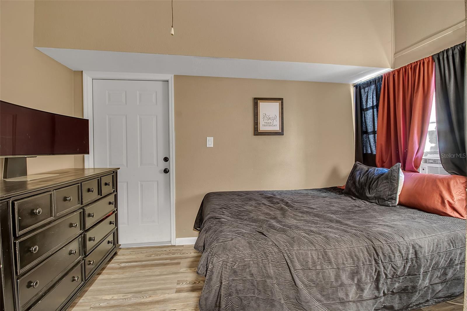 Image 14 of 17 For 8504 43rd Avenue Drive W