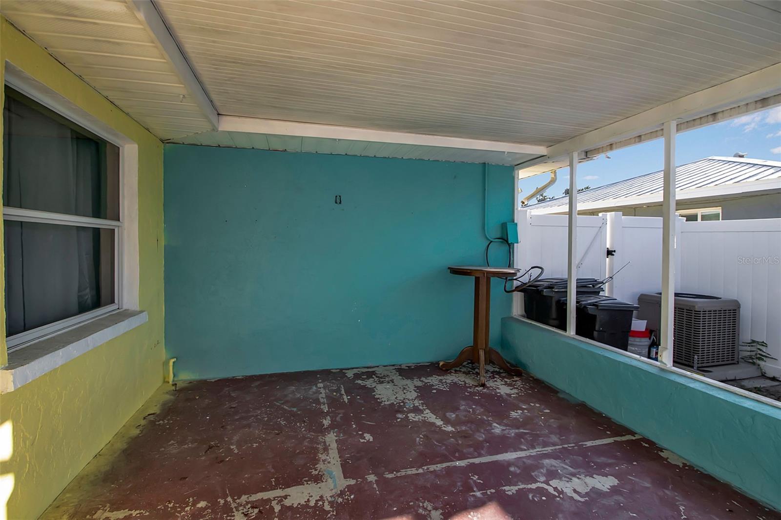 Image 15 of 17 For 8504 43rd Avenue Drive W