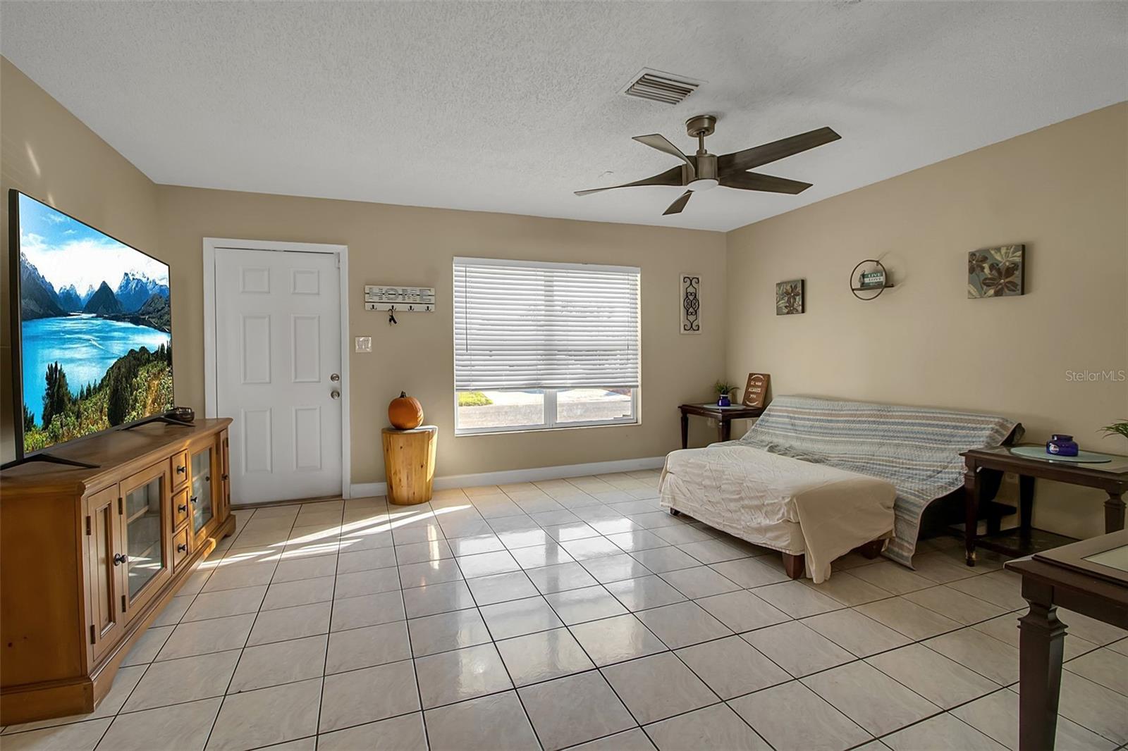 Image 4 of 17 For 8504 43rd Avenue Drive W