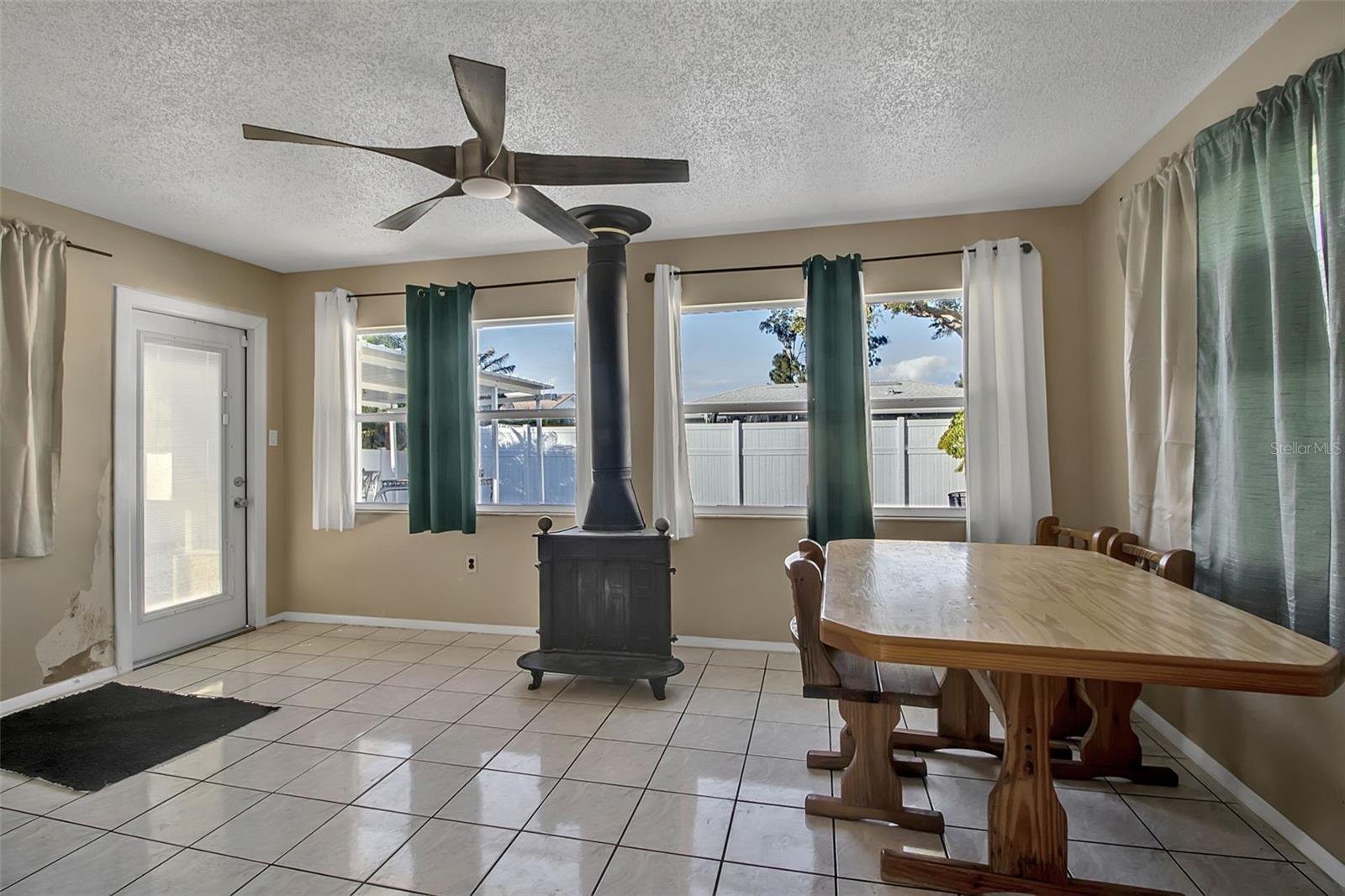 Image 8 of 17 For 8504 43rd Avenue Drive W