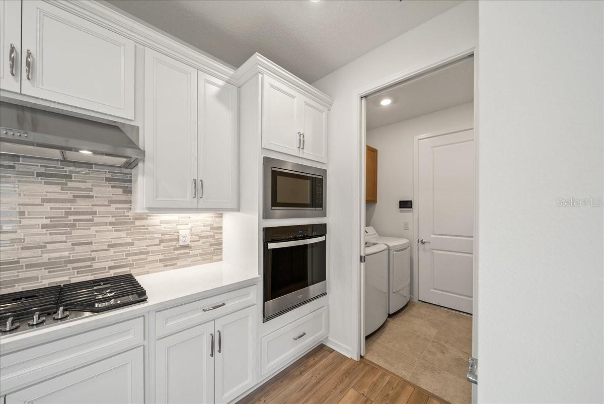 Image 14 of 68 For 9434 Ballaster Pointe Loop