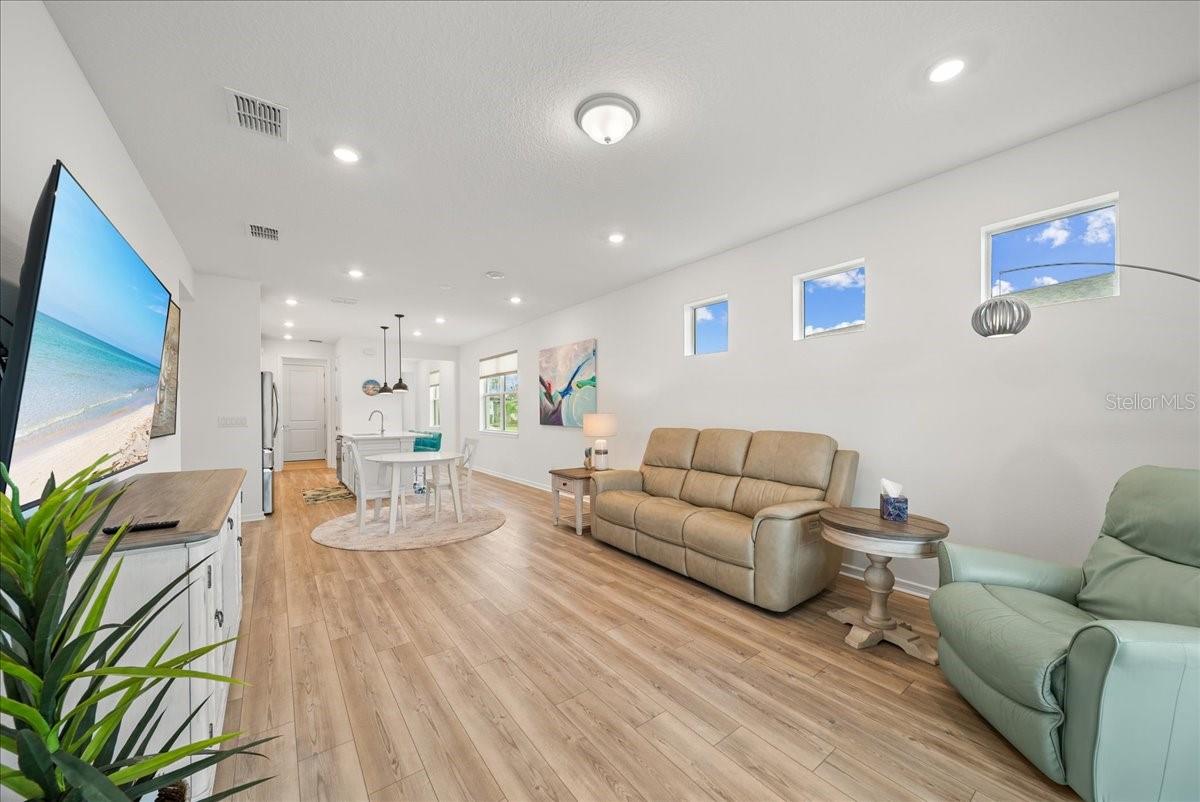 Image 22 of 68 For 9434 Ballaster Pointe Loop