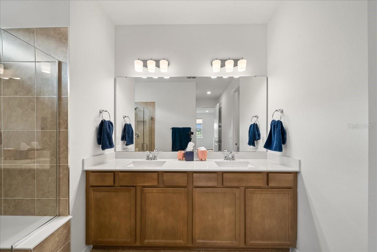 Image 35 of 68 For 9434 Ballaster Pointe Loop