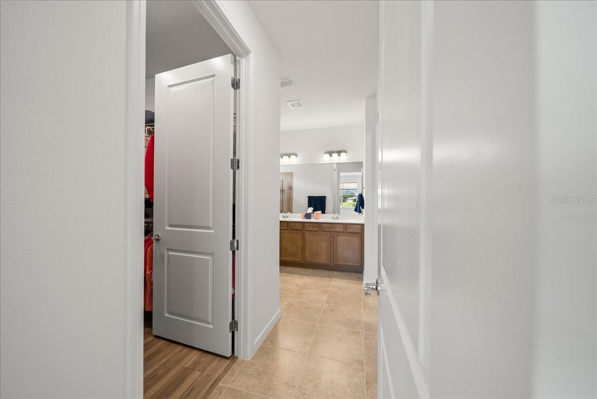 Image 40 of 68 For 9434 Ballaster Pointe Loop