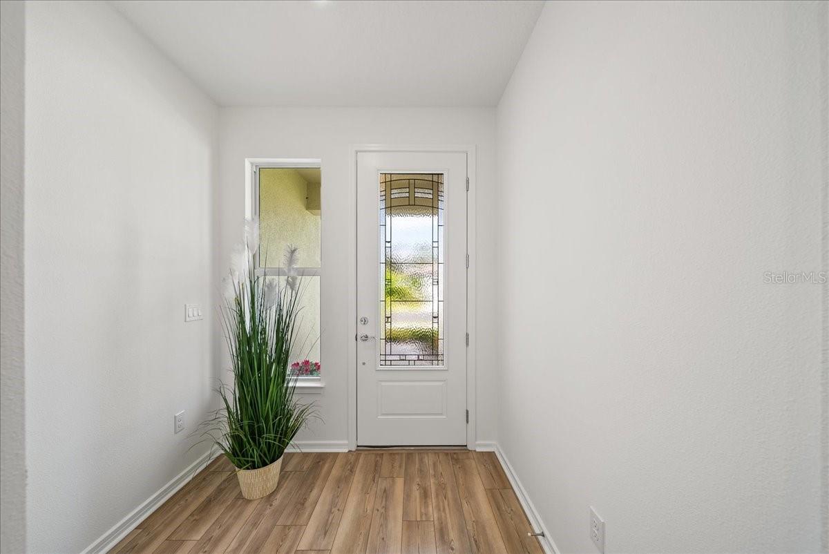 Image 5 of 68 For 9434 Ballaster Pointe Loop