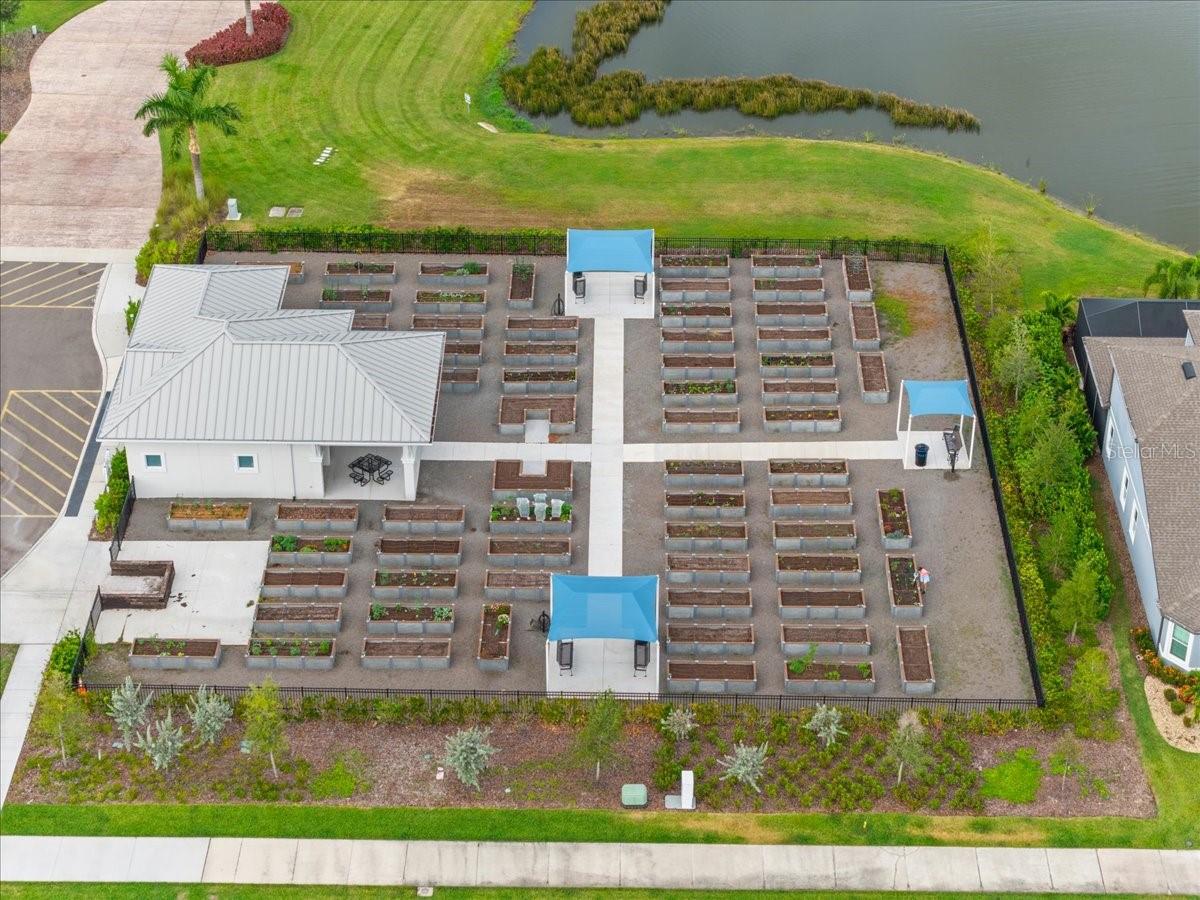 Image 55 of 68 For 9434 Ballaster Pointe Loop