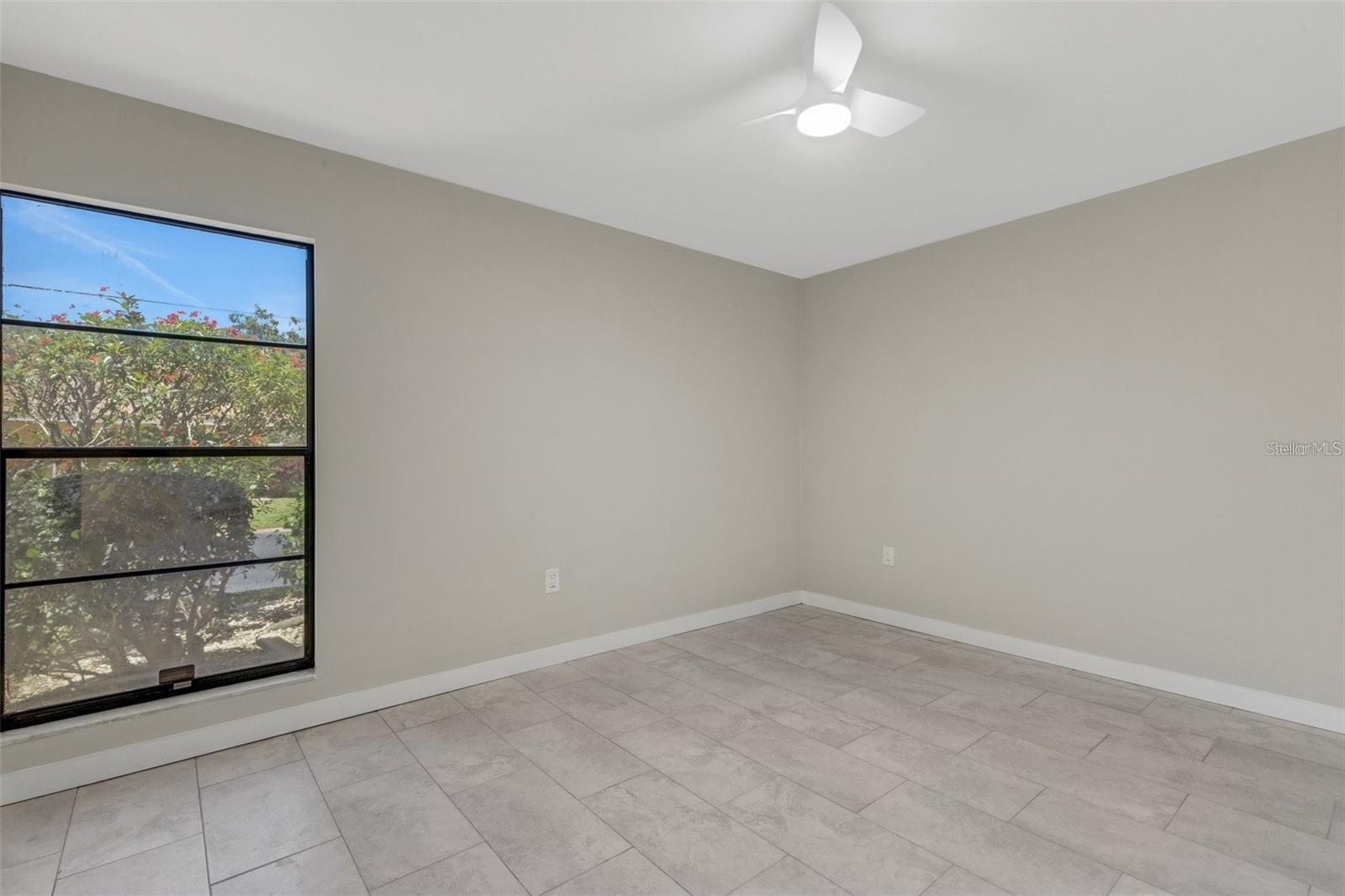 Image 23 of 33 For 2319 Beneva Terrace 2284