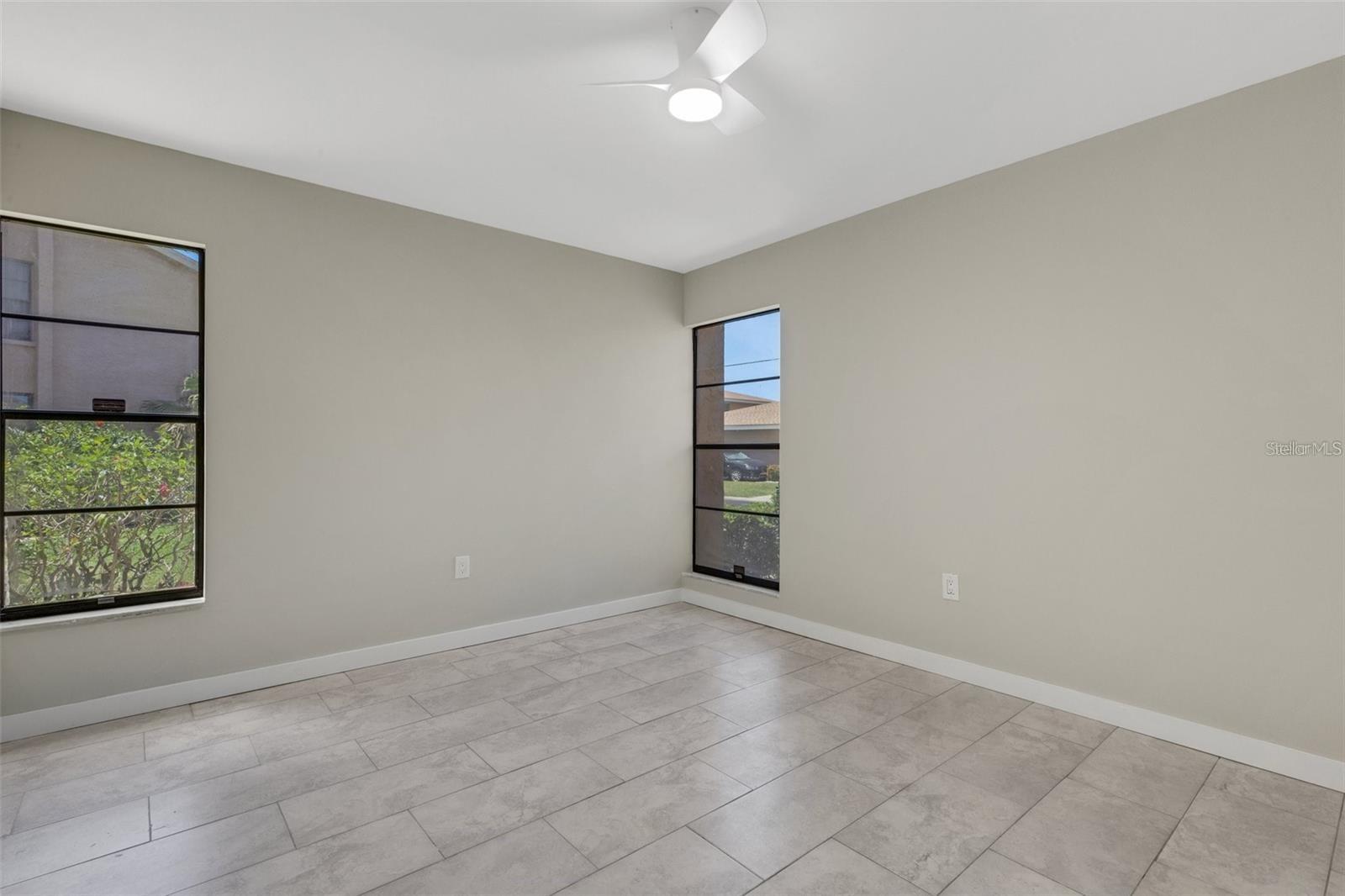 Image 25 of 33 For 2319 Beneva Terrace 2284