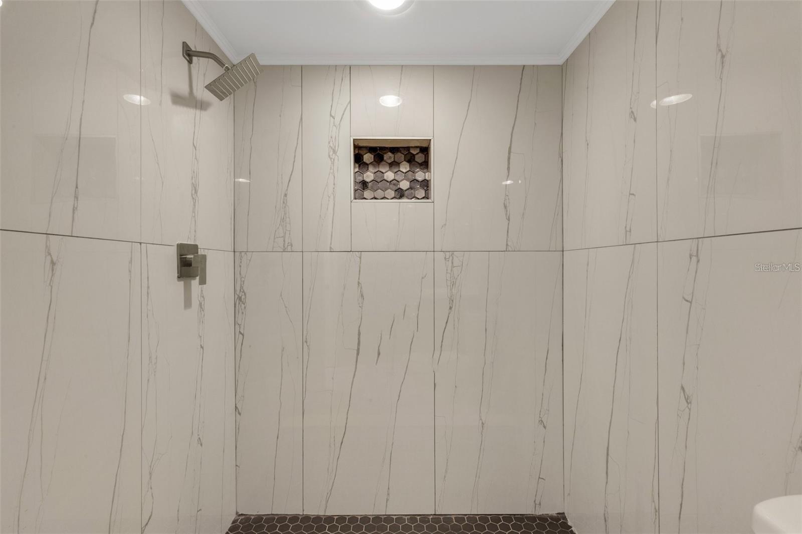 Image 28 of 33 For 2319 Beneva Terrace 2284