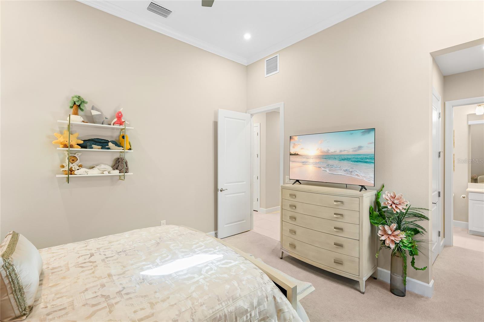 Listing photo id 21 for 8232 Summer Night Road