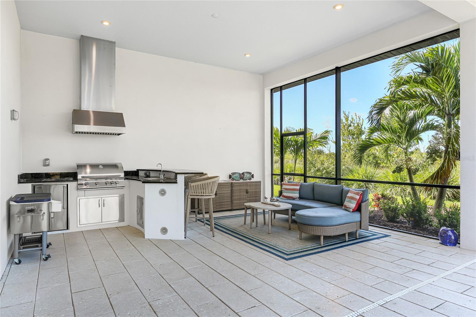 Listing photo id 37 for 8232 Summer Night Road