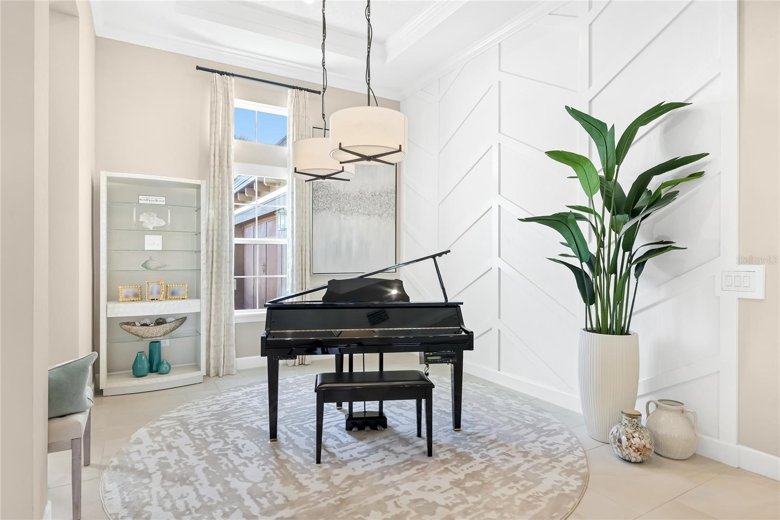 Listing photo id 2 for 8232 Summer Night Road