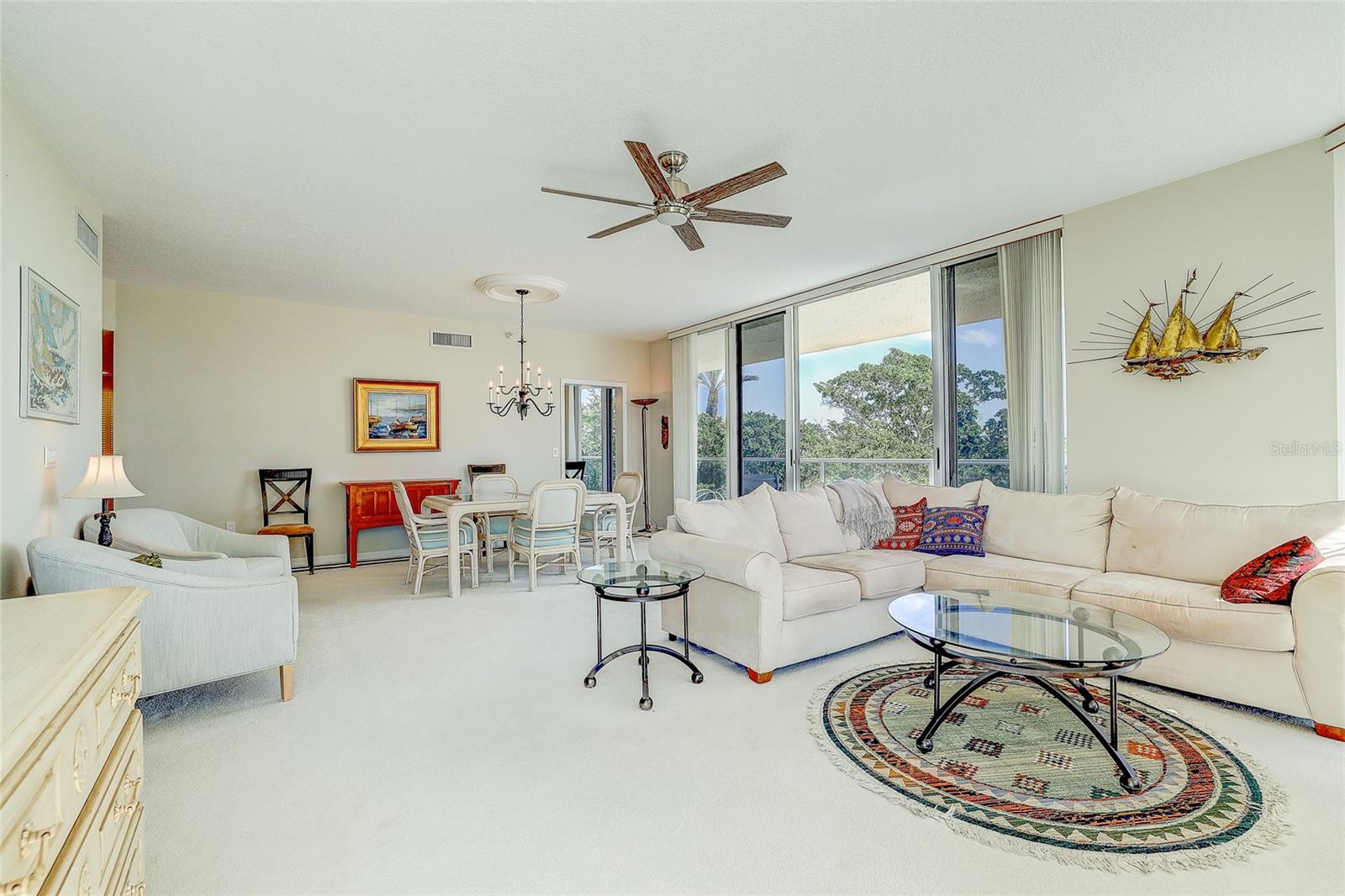 Image 13 of 49 For 1800 Benjamin Franklin Drive A202