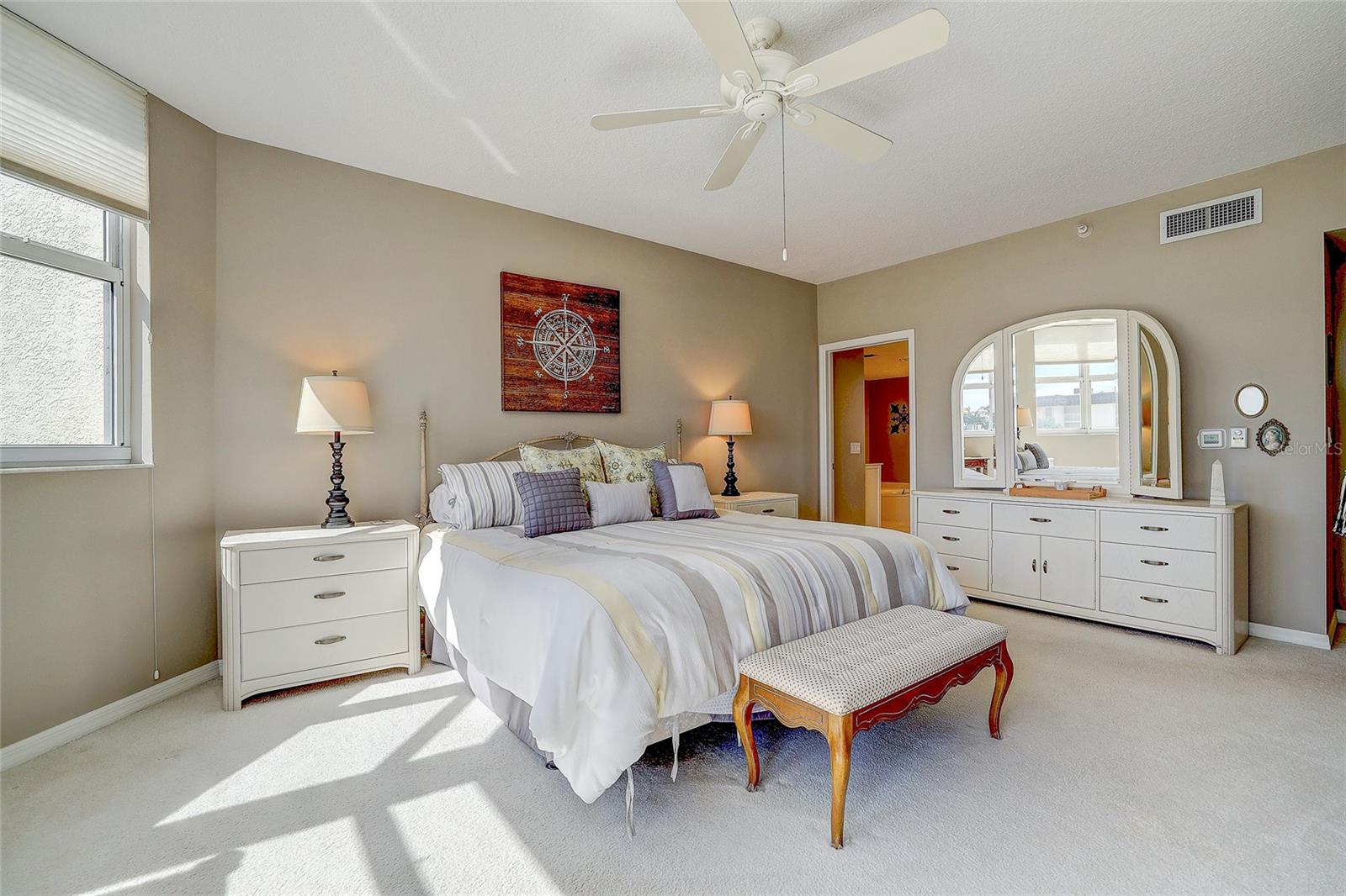 Image 15 of 49 For 1800 Benjamin Franklin Drive A202